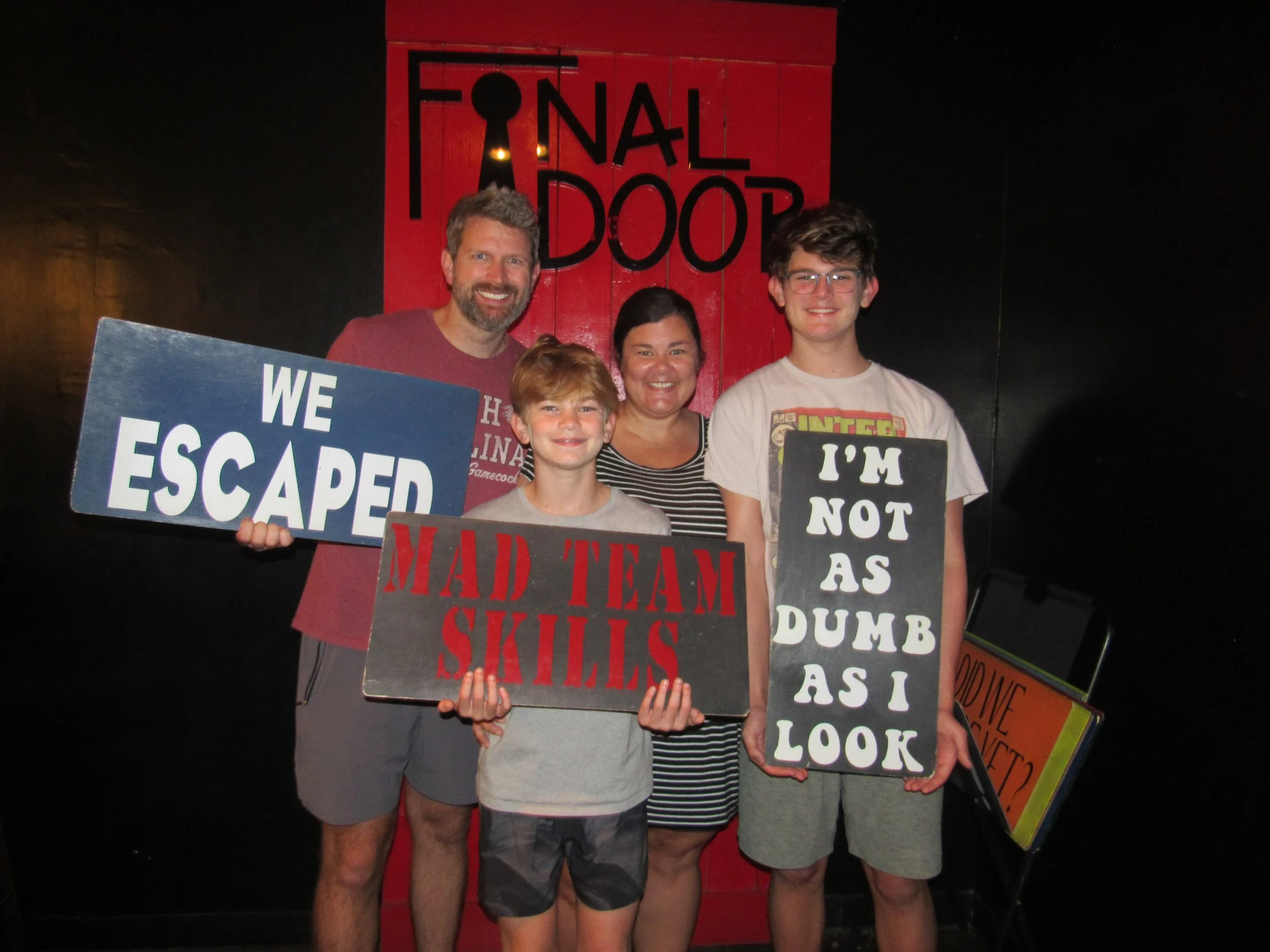 the-final-door-escape-room-columbia-sc-team-photos-09-04-22  (20).JPG