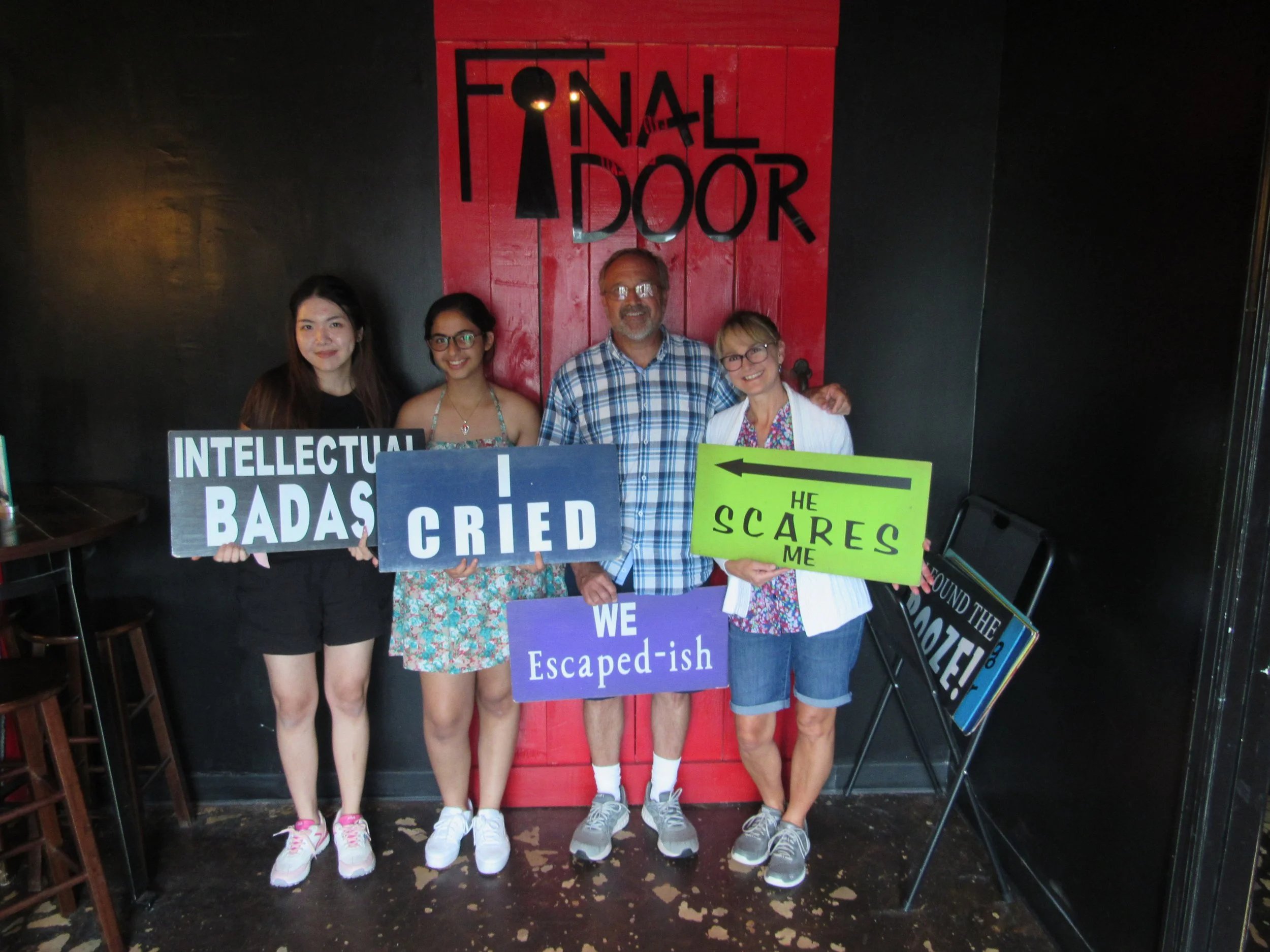 the-final-door-escape-room-columbia-sc-team-photos-09-05-22  (4).JPG