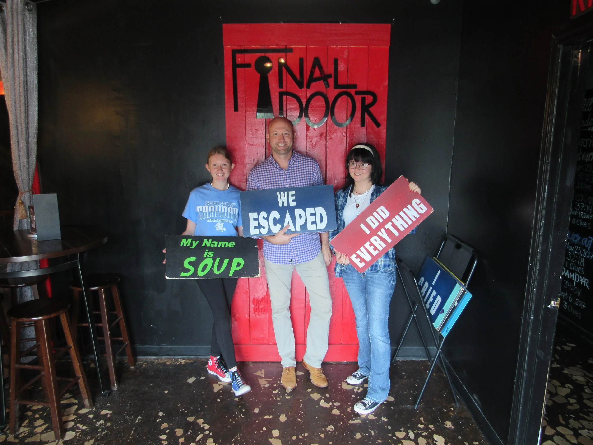 the-final-door-escape-room-columbia-sc-team-photos-09-11-22 (1).JPG
