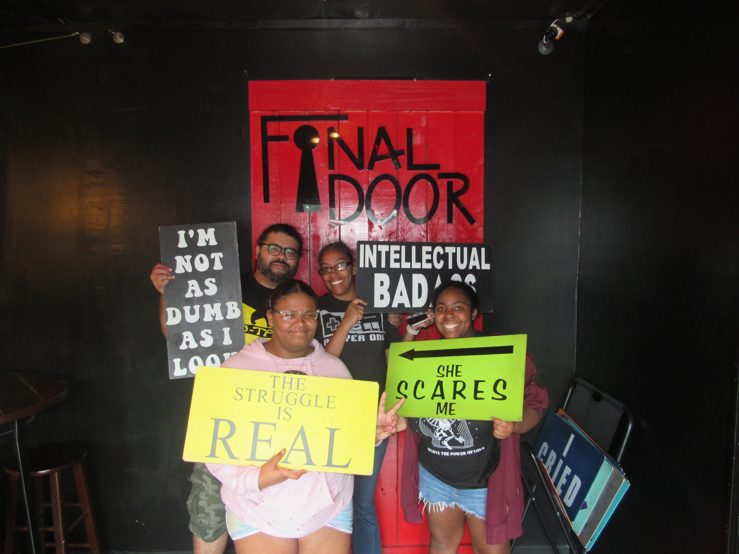 the-final-door-escape-room-columbia-sc-team-photos-09-11-22 (3).JPG