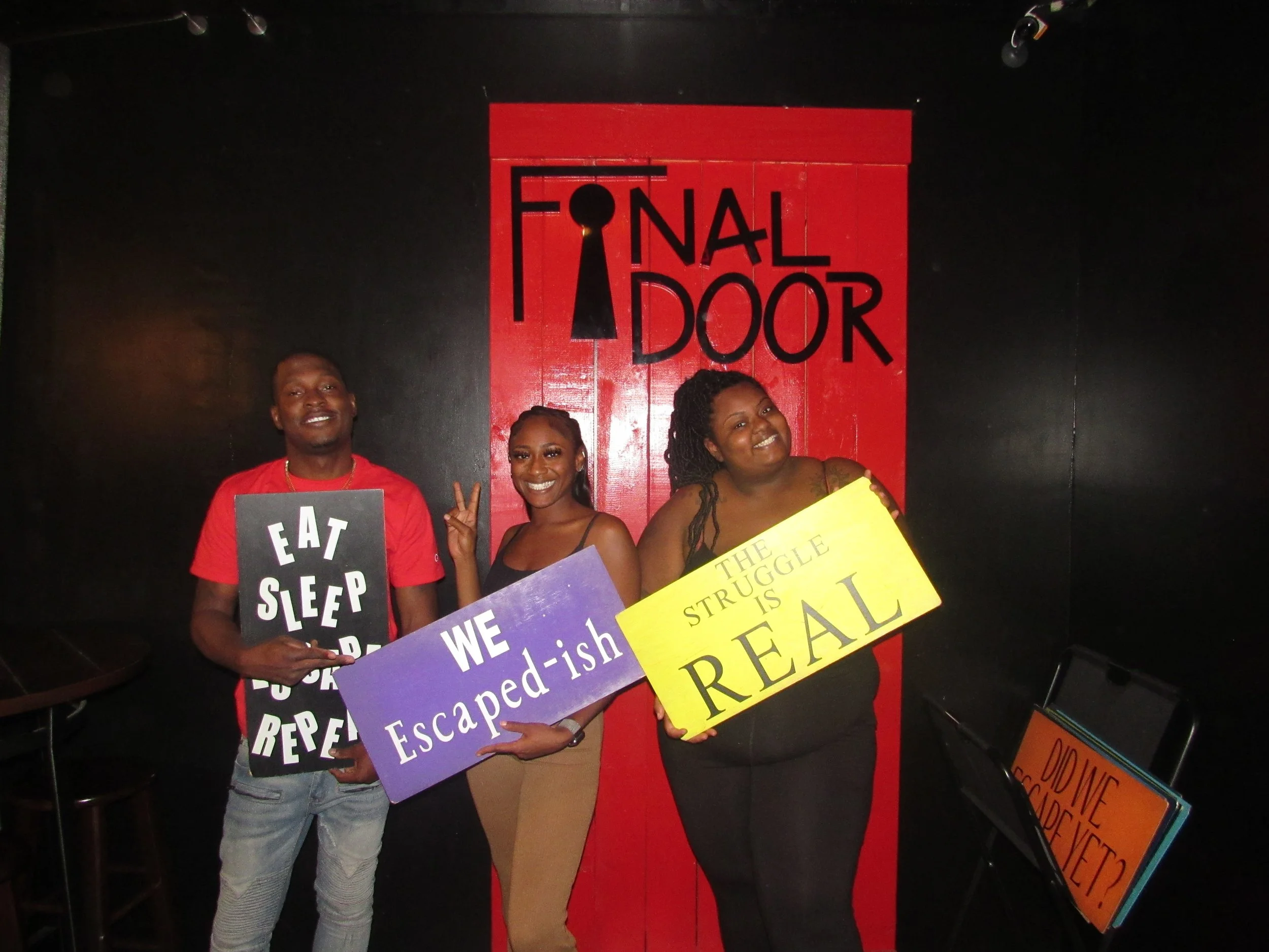 the-final-door-escape-room-columbia-sc-team-photos-09-16-22 (8).JPG