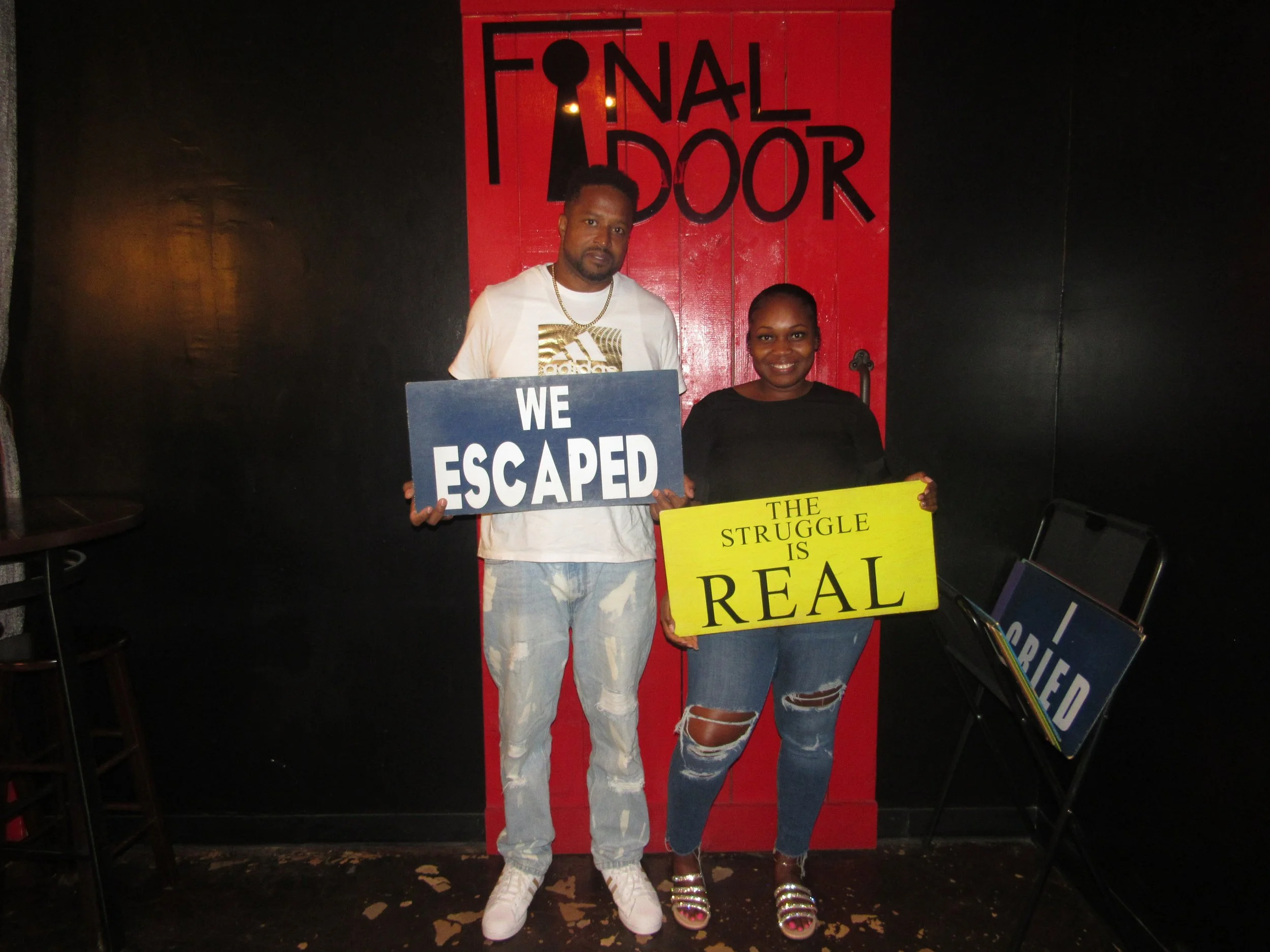 the-final-door-escape-room-columbia-sc-team-photos-09-17-22 (12).JPG