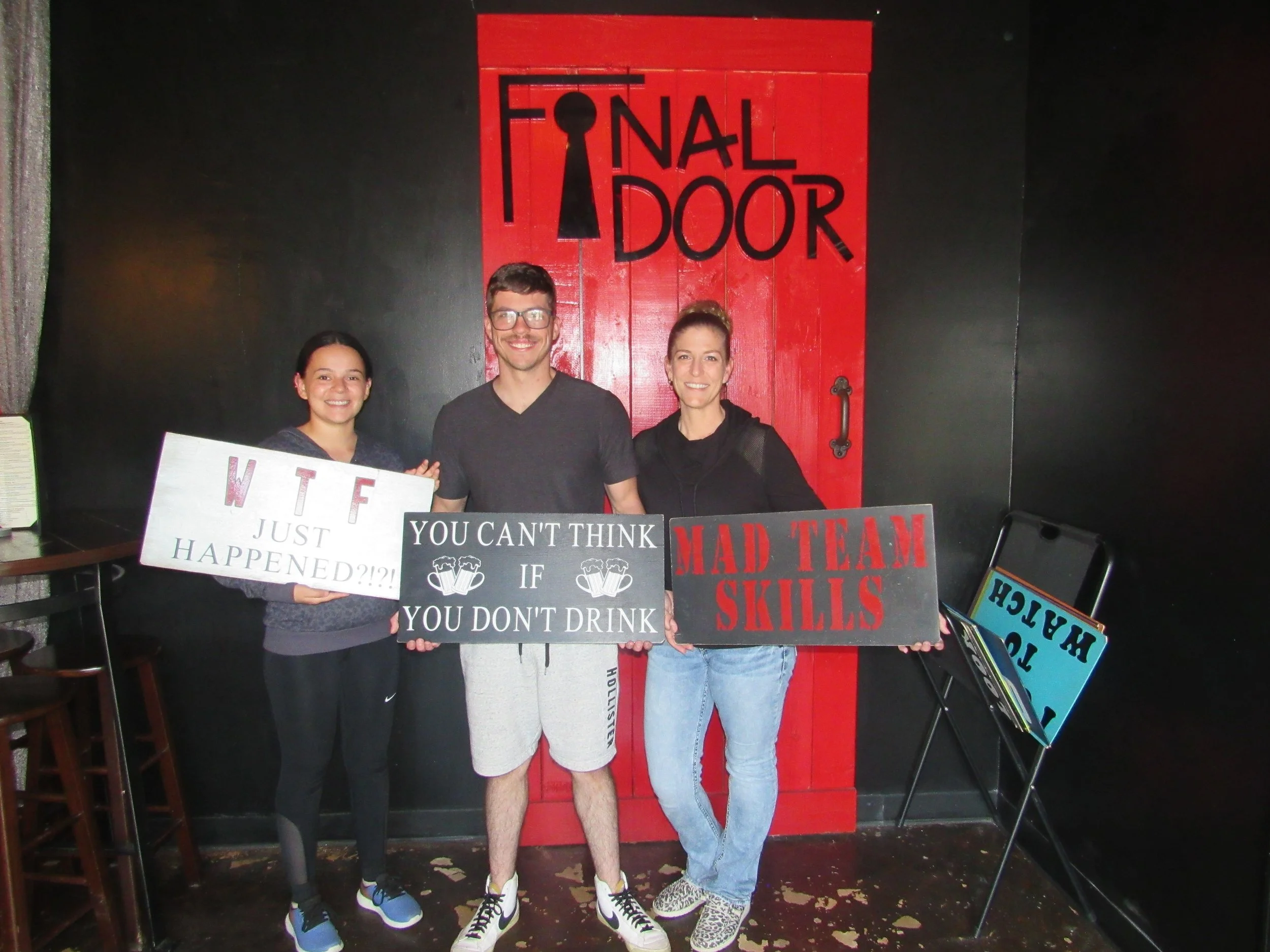the-final-door-escape-room-columbia-sc-team-photos-09-18-22  (2).JPG