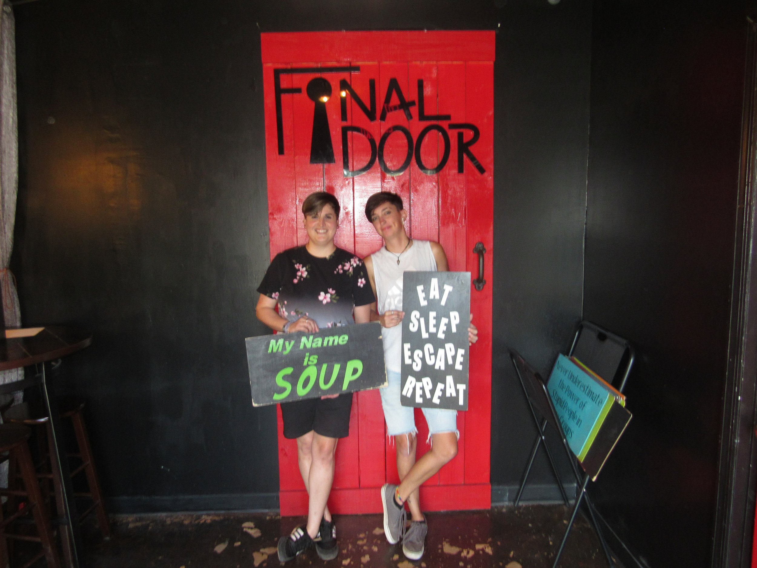 the-final-door-escape-room-columbia-sc-team-photos-09-20-22  (2).JPG