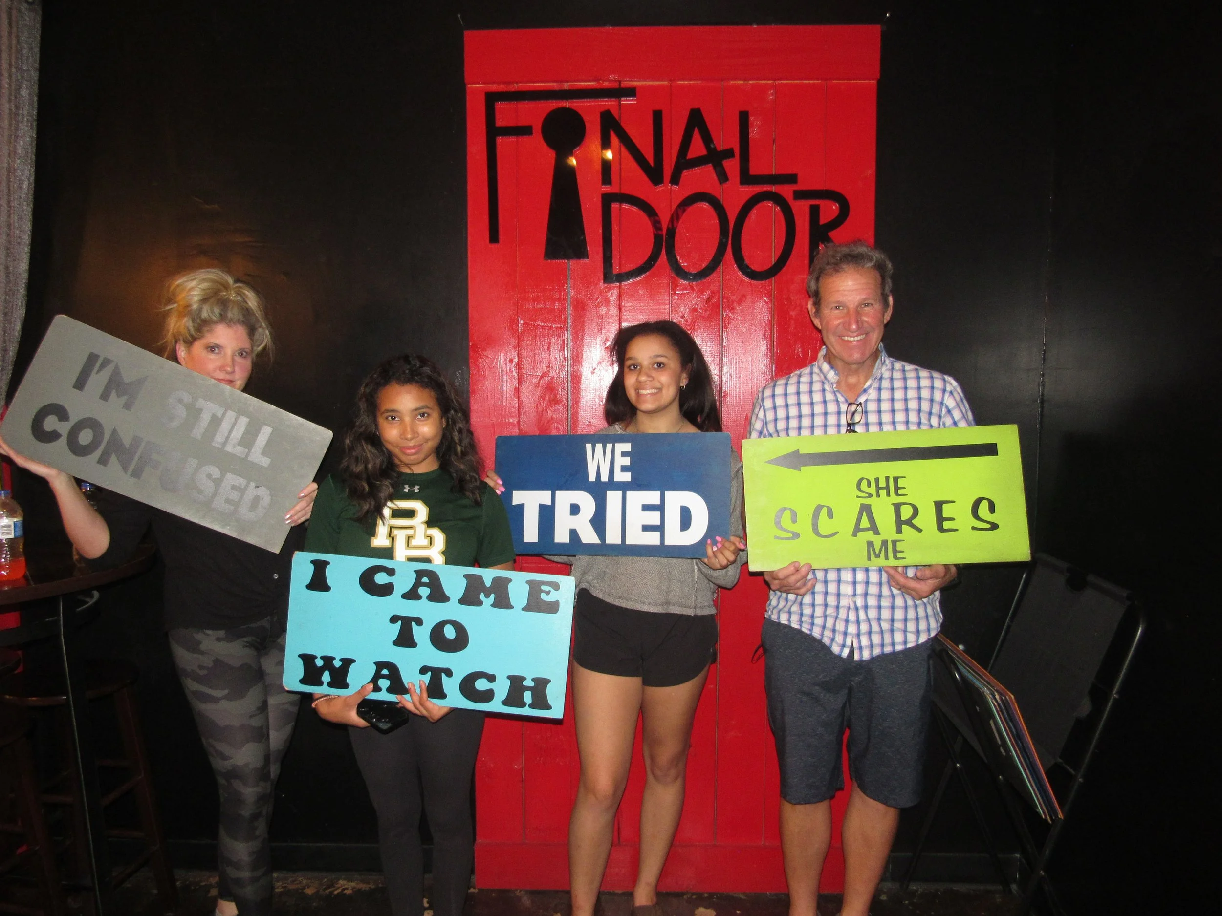 the-final-door-escape-room-columbia-sc-team-photos-09-23-22  (4).JPG