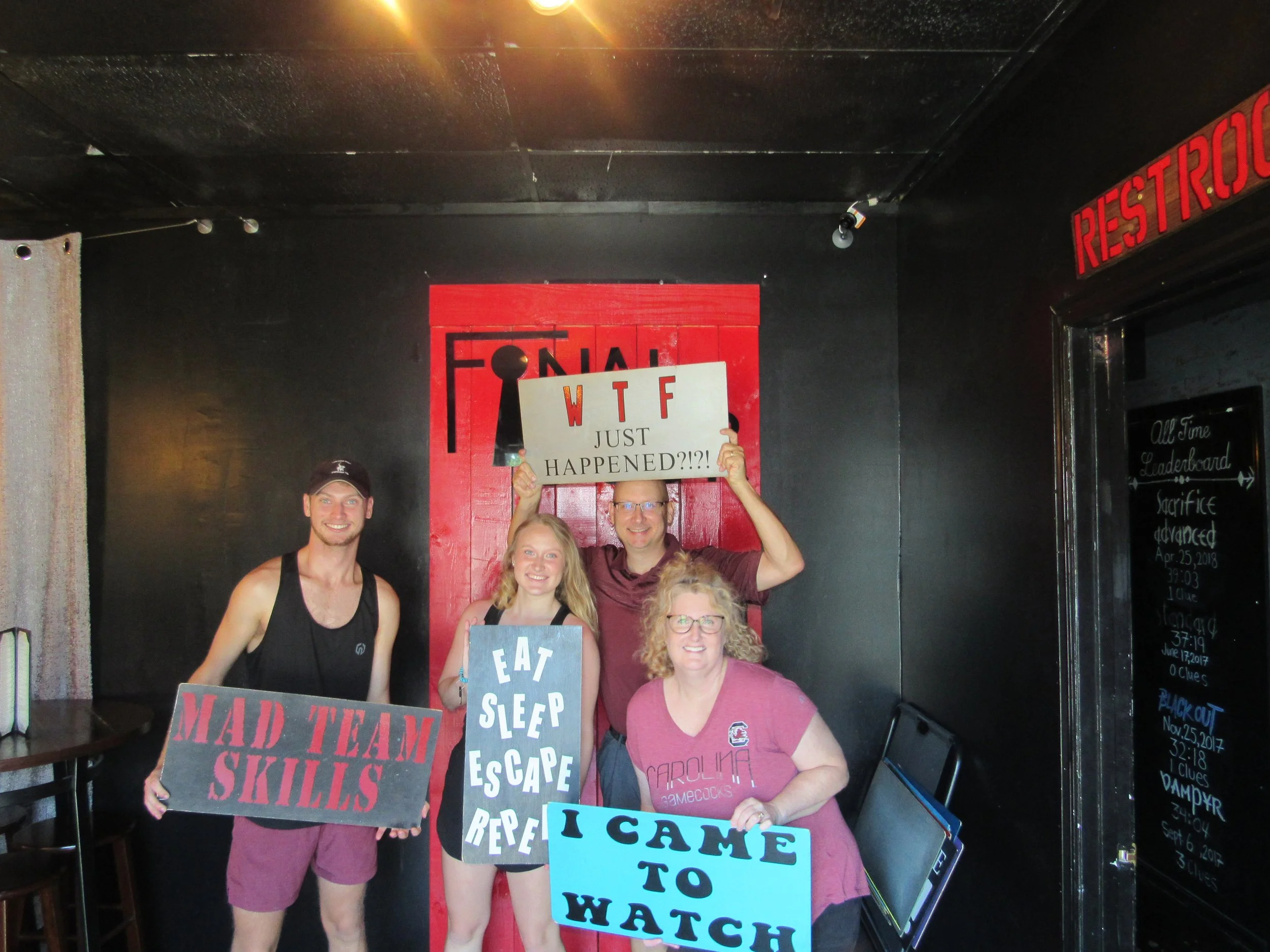 the-final-door-escape-room-columbia-sc-team-photos-09-24-22  (4).JPG