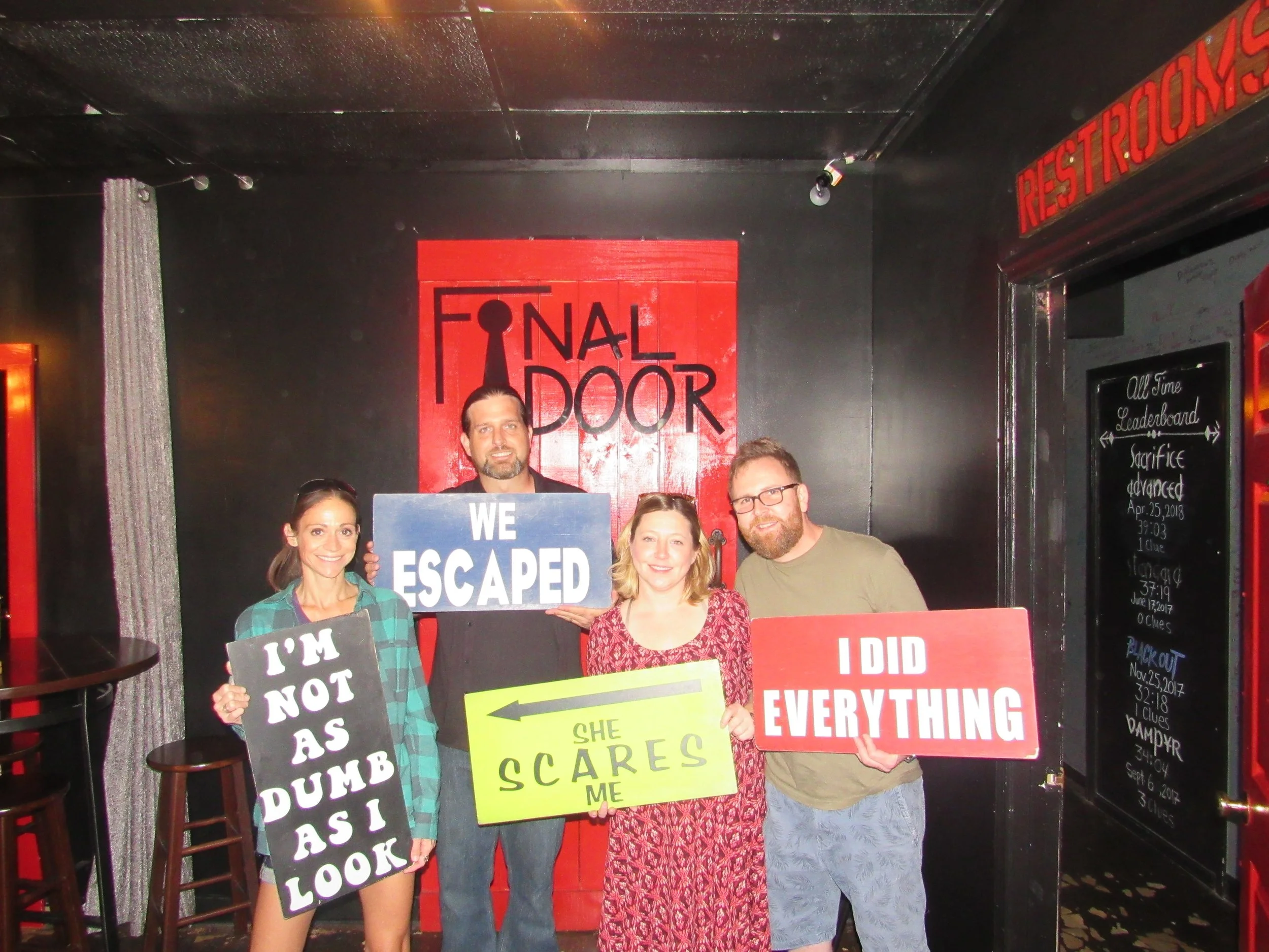 the-final-door-escape-room-columbia-sc-team-photos-09-24-22  (9).JPG