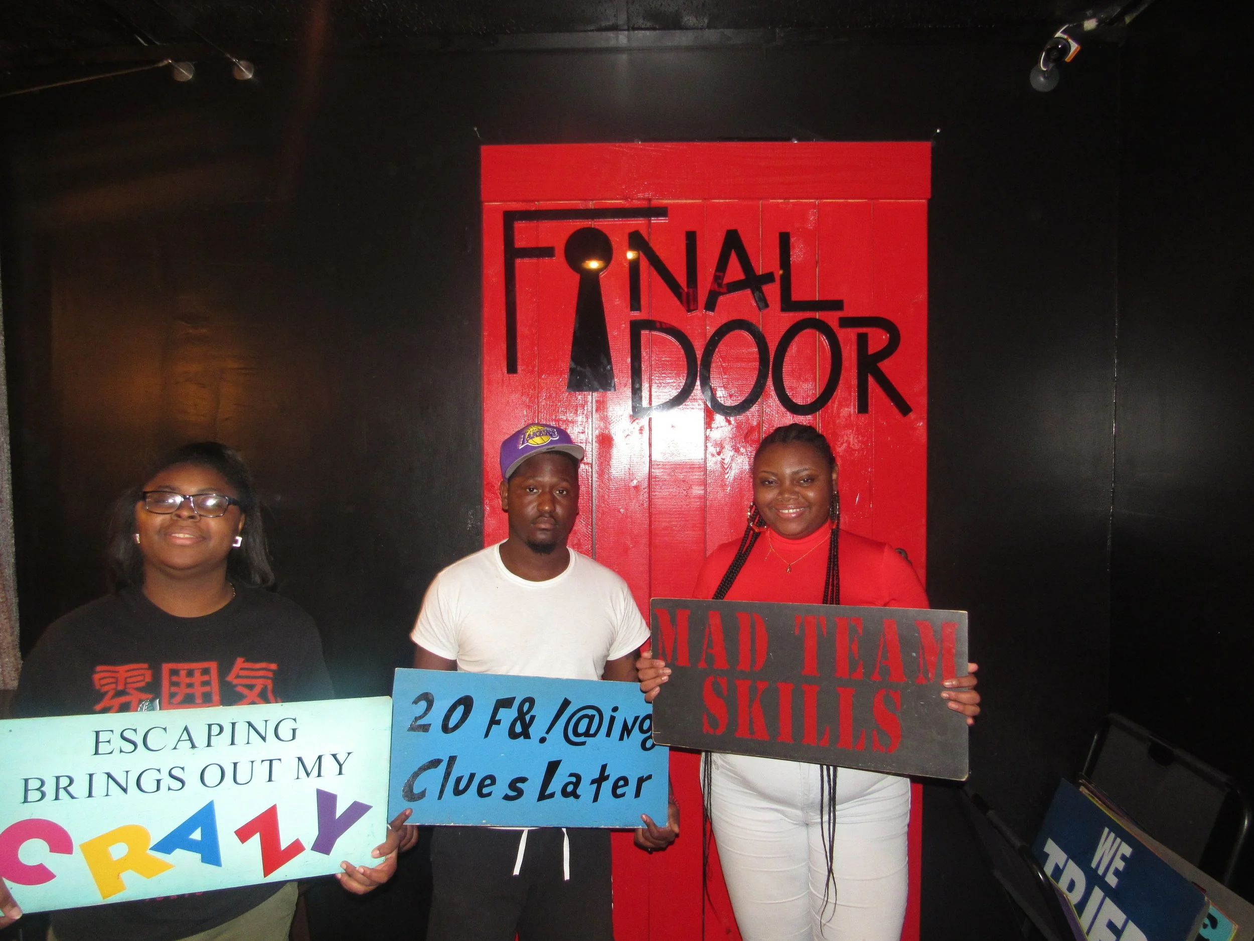 the-final-door-escape-room-columbia-sc-team-photos-09-24-22  (16).JPG