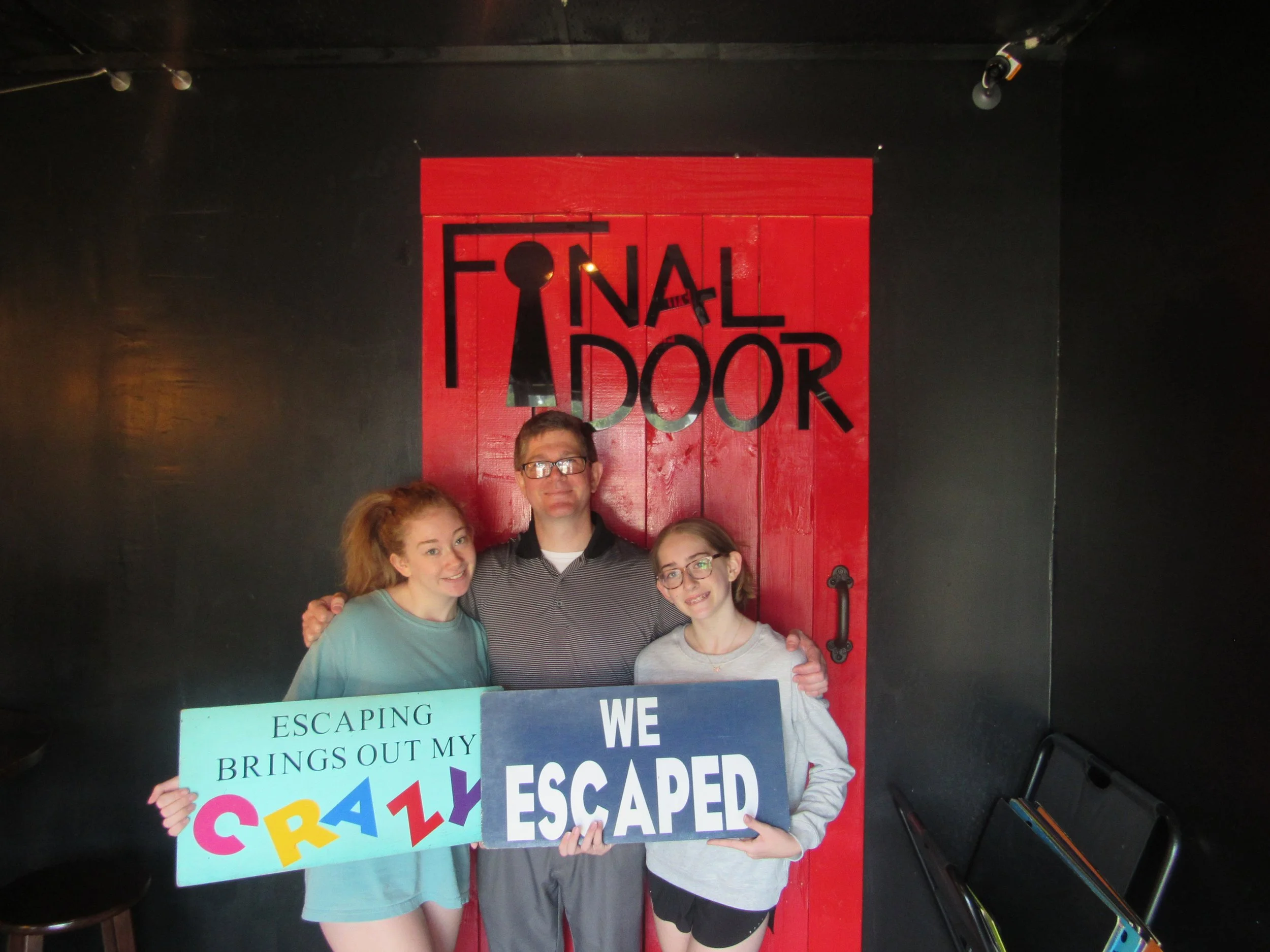 the-final-door-escape-room-columbia-sc-team-photos-09-25-22  (1).JPG
