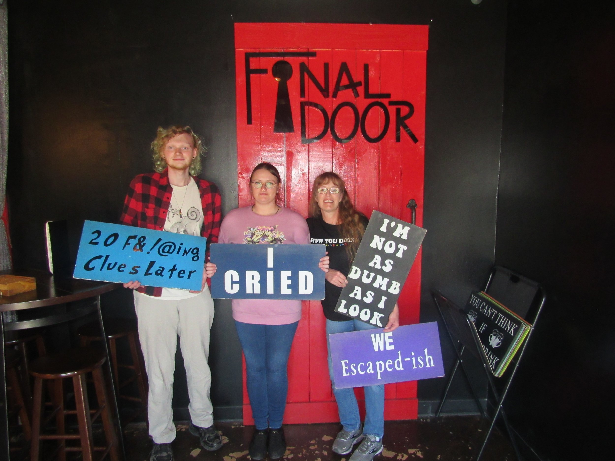 the-final-door-escape-room-columbia-sc-team-photos-09-26-22  (1).JPG