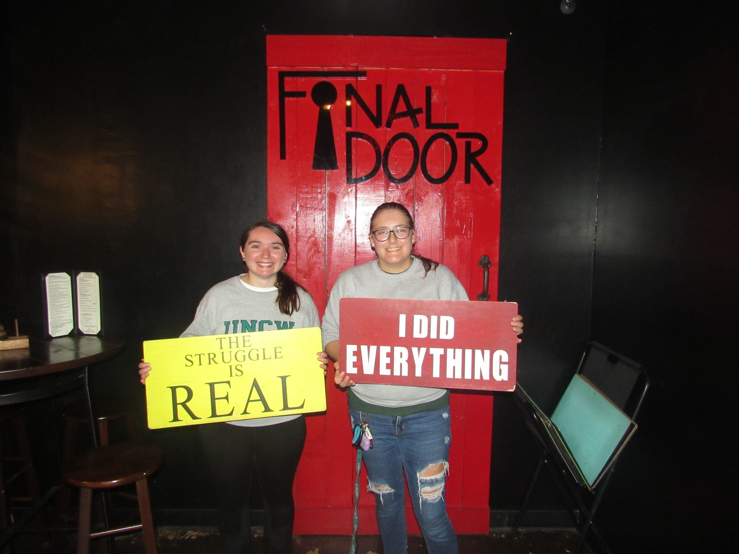 the-final-door-escape-room-columbia-sc-team-photos-09-30-22  (4).JPG