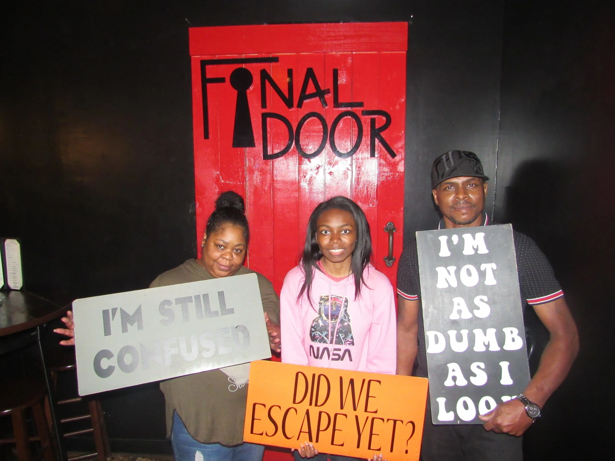 the-final-door-escape-room-columbia-sc-team-photos-10-01-22  (20).JPG