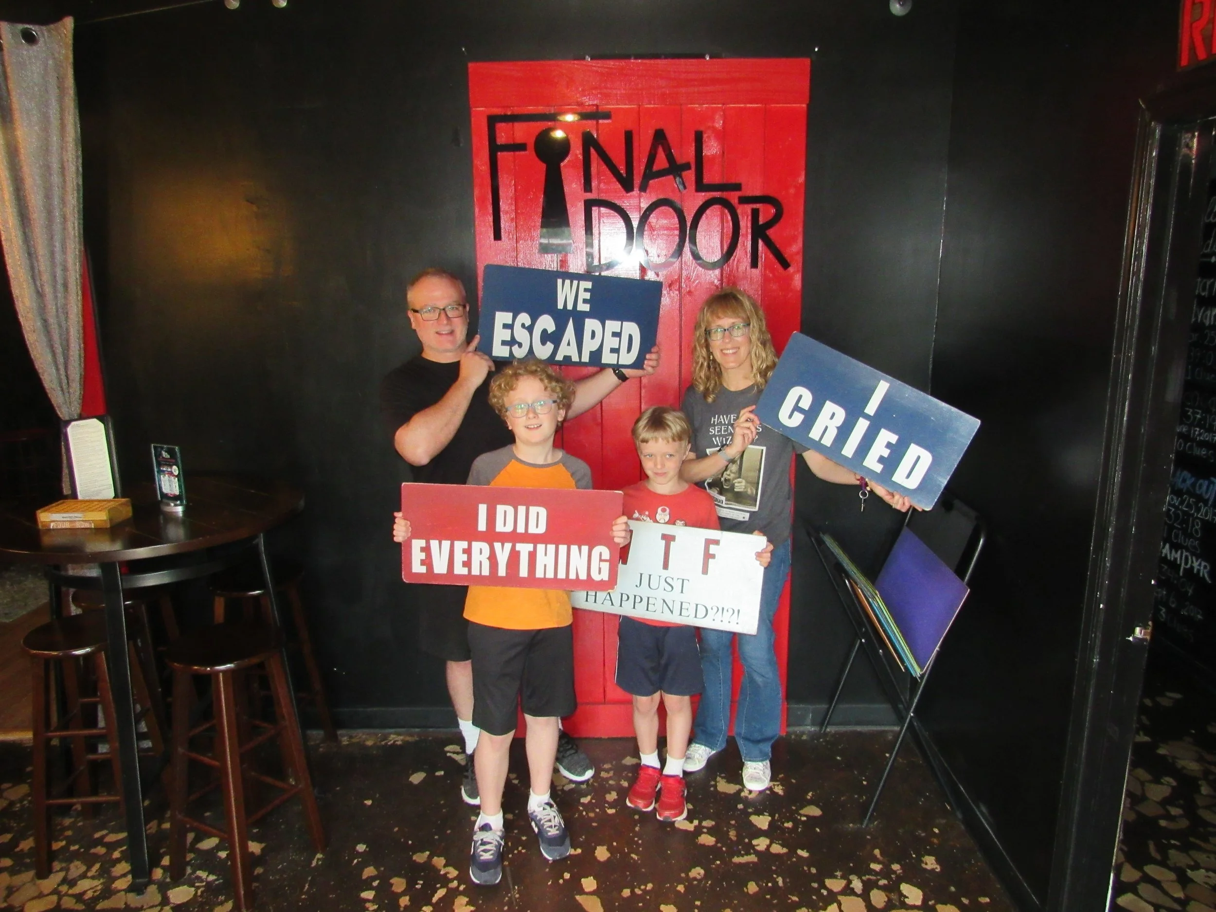 the-final-door-escape-room-columbia-sc-team-photos-10-09-22 (2).JPG