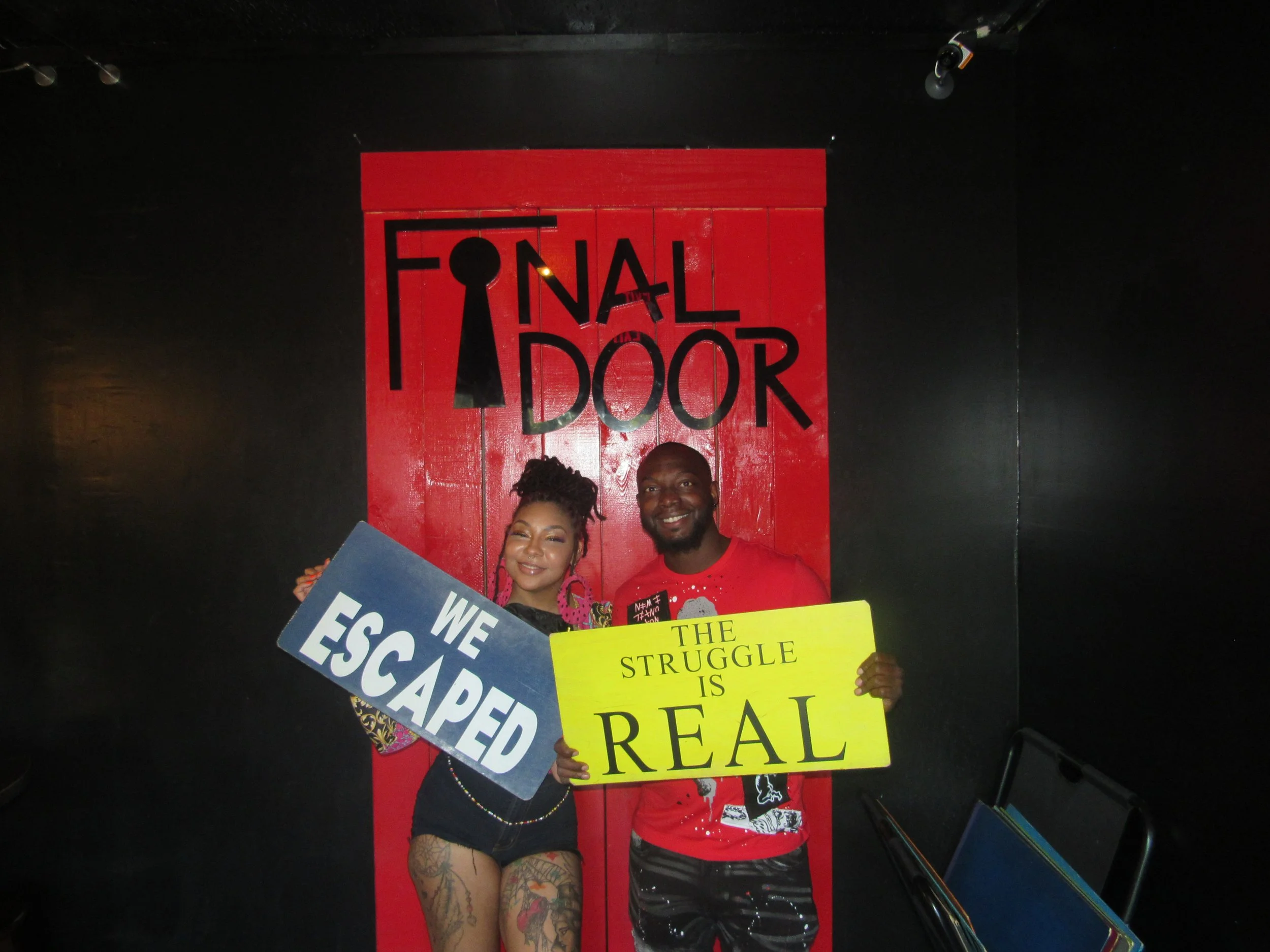 the-final-door-escape-room-columbia-sc-team-photos-10-26-22 (4).JPG