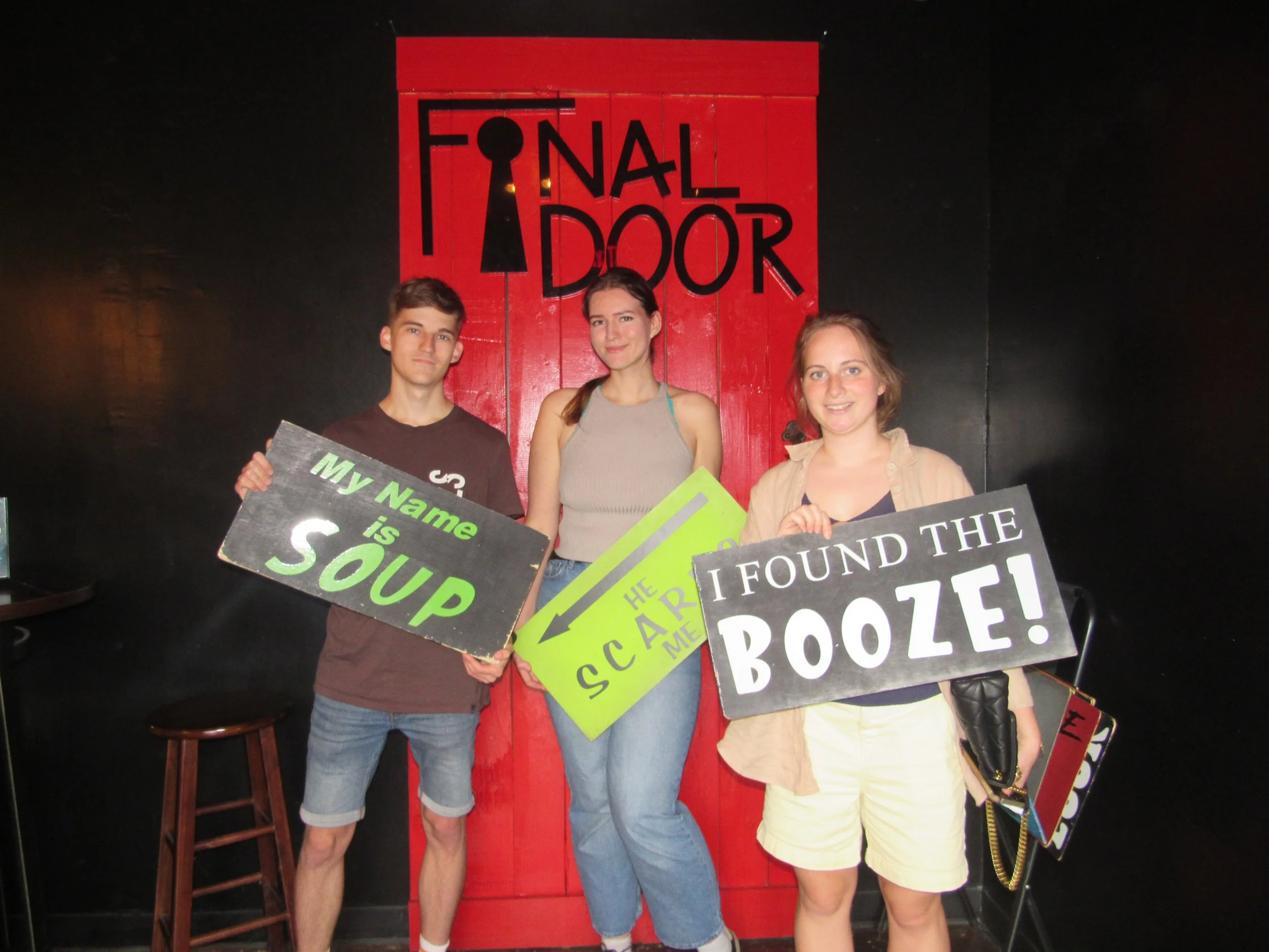 the-final-door-escape-room-columbia-sc-team-photos-11-05-22 (10).JPG