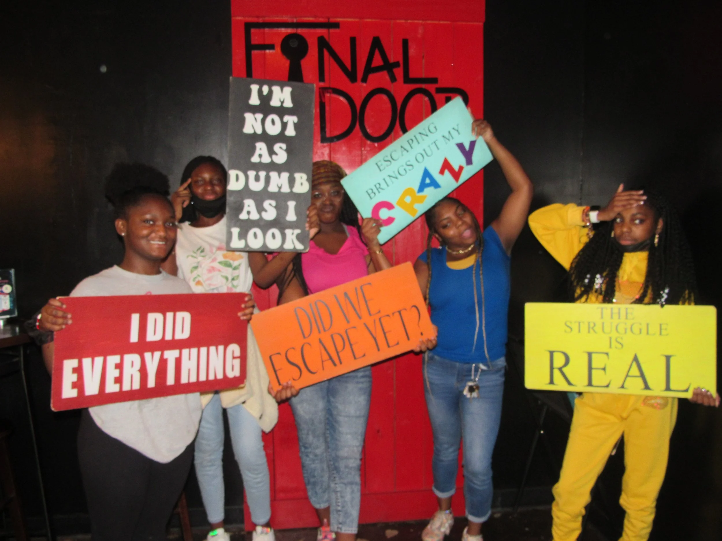 the-final-door-escape-room-columbia-sc-team-photos-11-05-22 (12).JPG