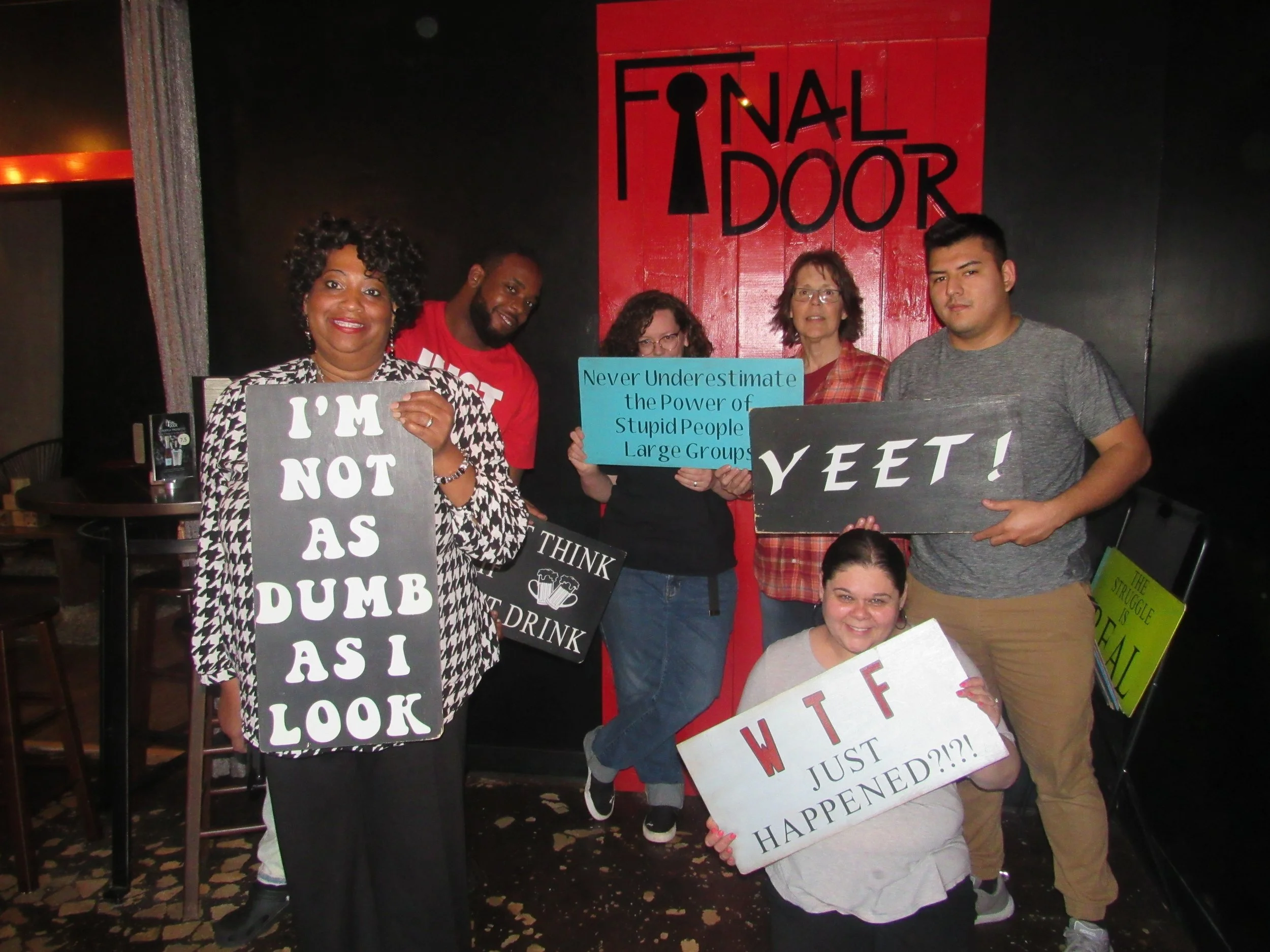the-final-door-escape-room-columbia-sc-team-photos-11-08-22 (4).JPG