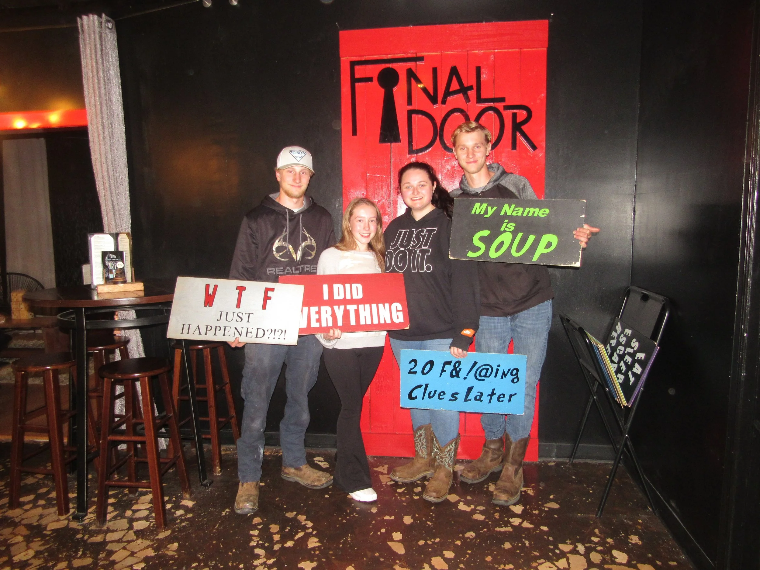 the-final-door-escape-room-columbia-sc-team-photos-11-10-22 (3).JPG