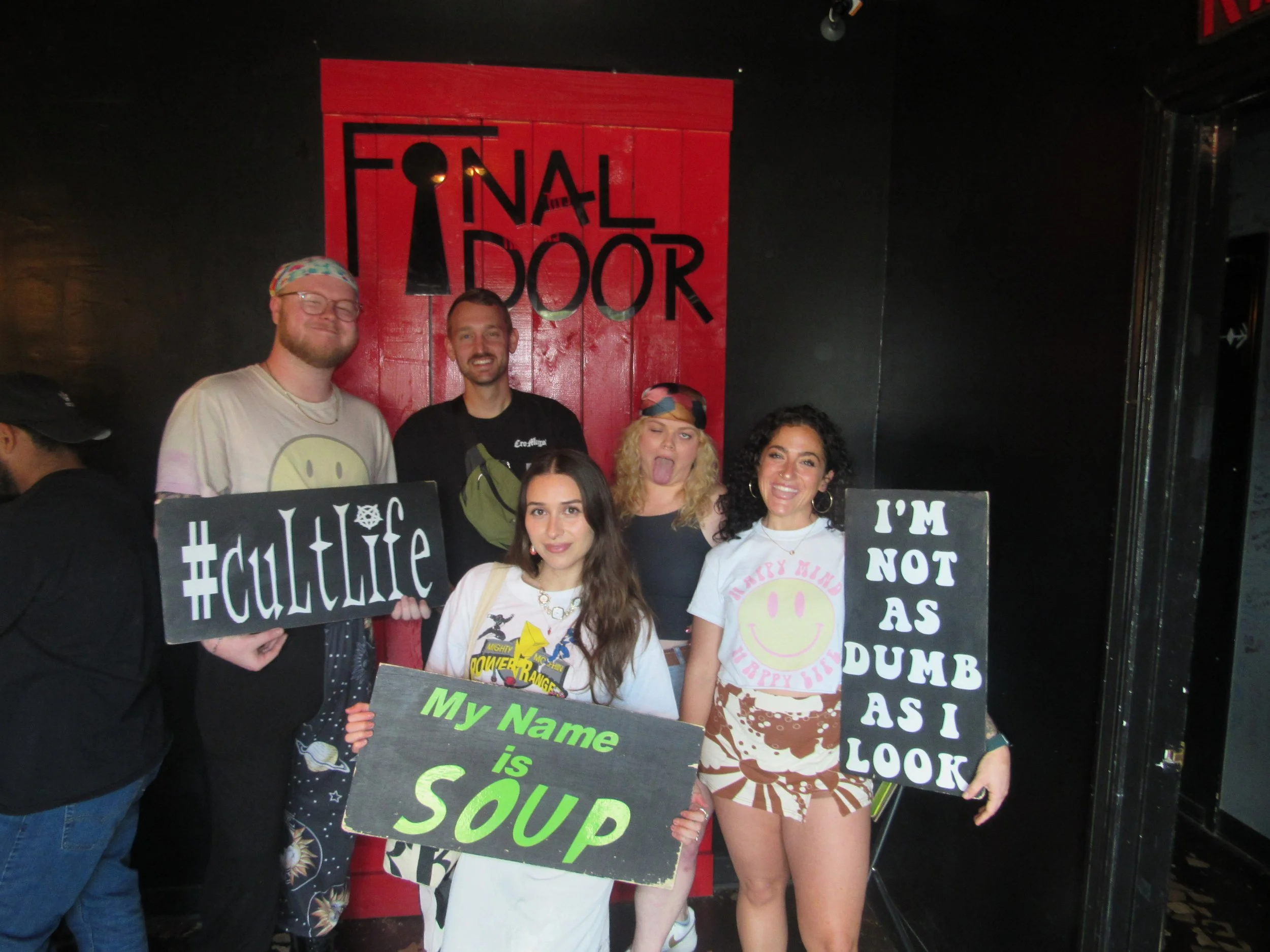 the-final-door-escape-room-columbia-sc-team-photos-11-12-22  (5).JPG