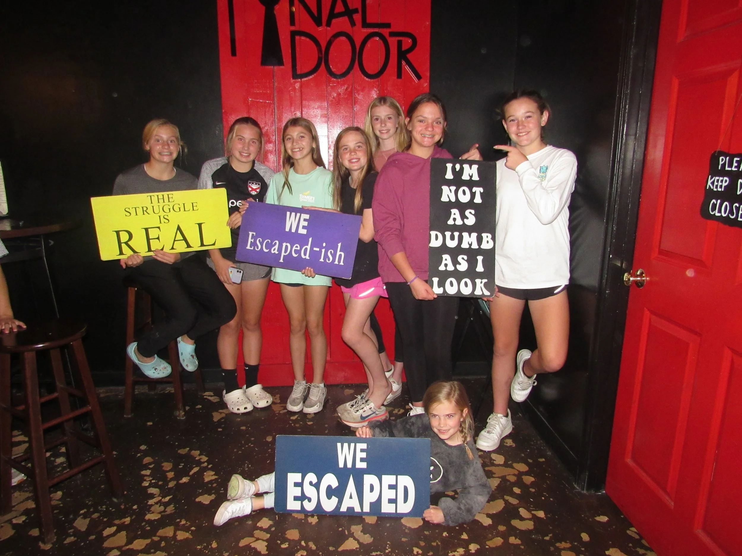 the-final-door-escape-room-columbia-sc-team-photos-11-12-22  (12).JPG
