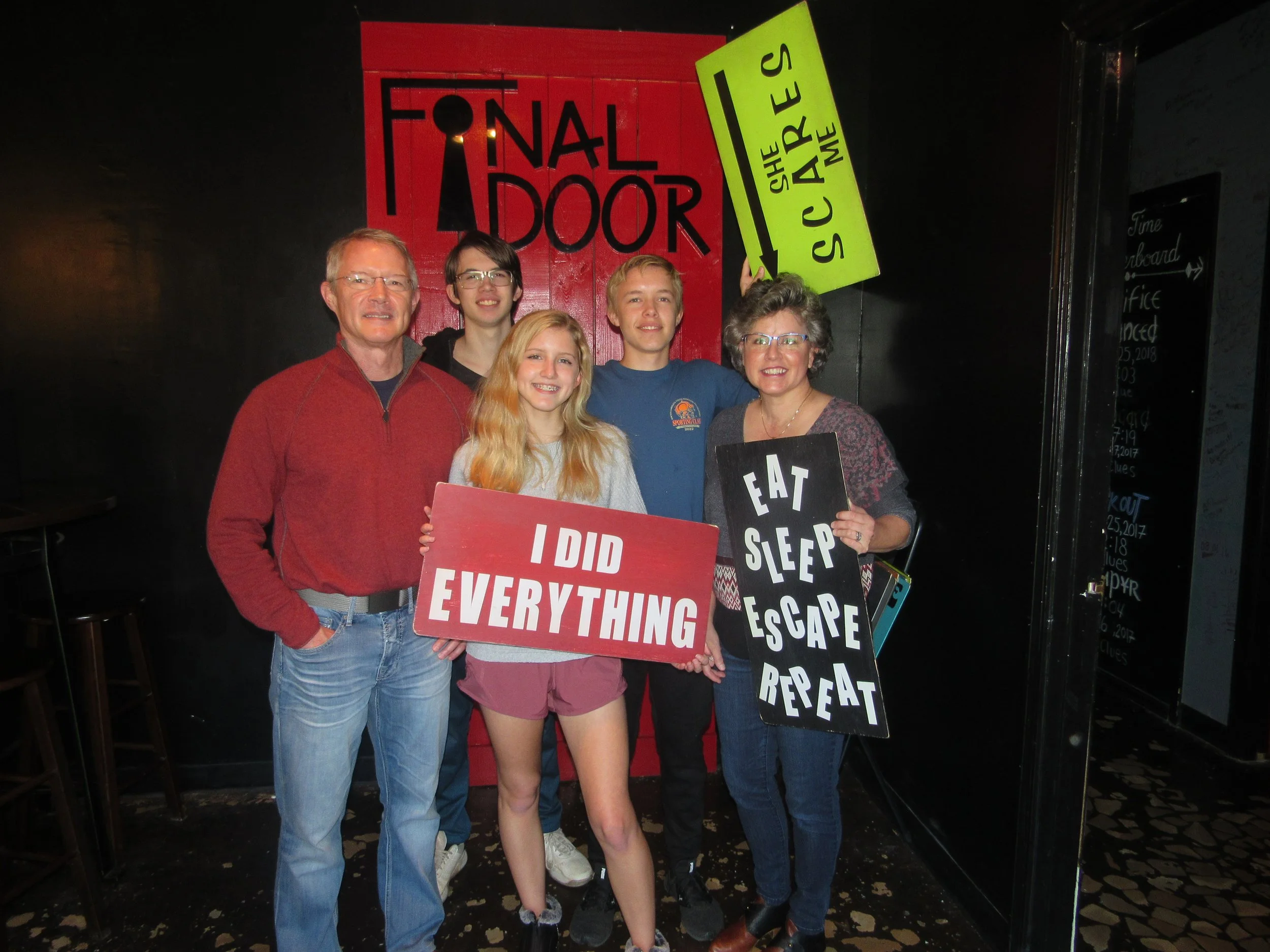 the-final-door-escape-room-columbia-sc-team-photos-11-13-22  (2).JPG