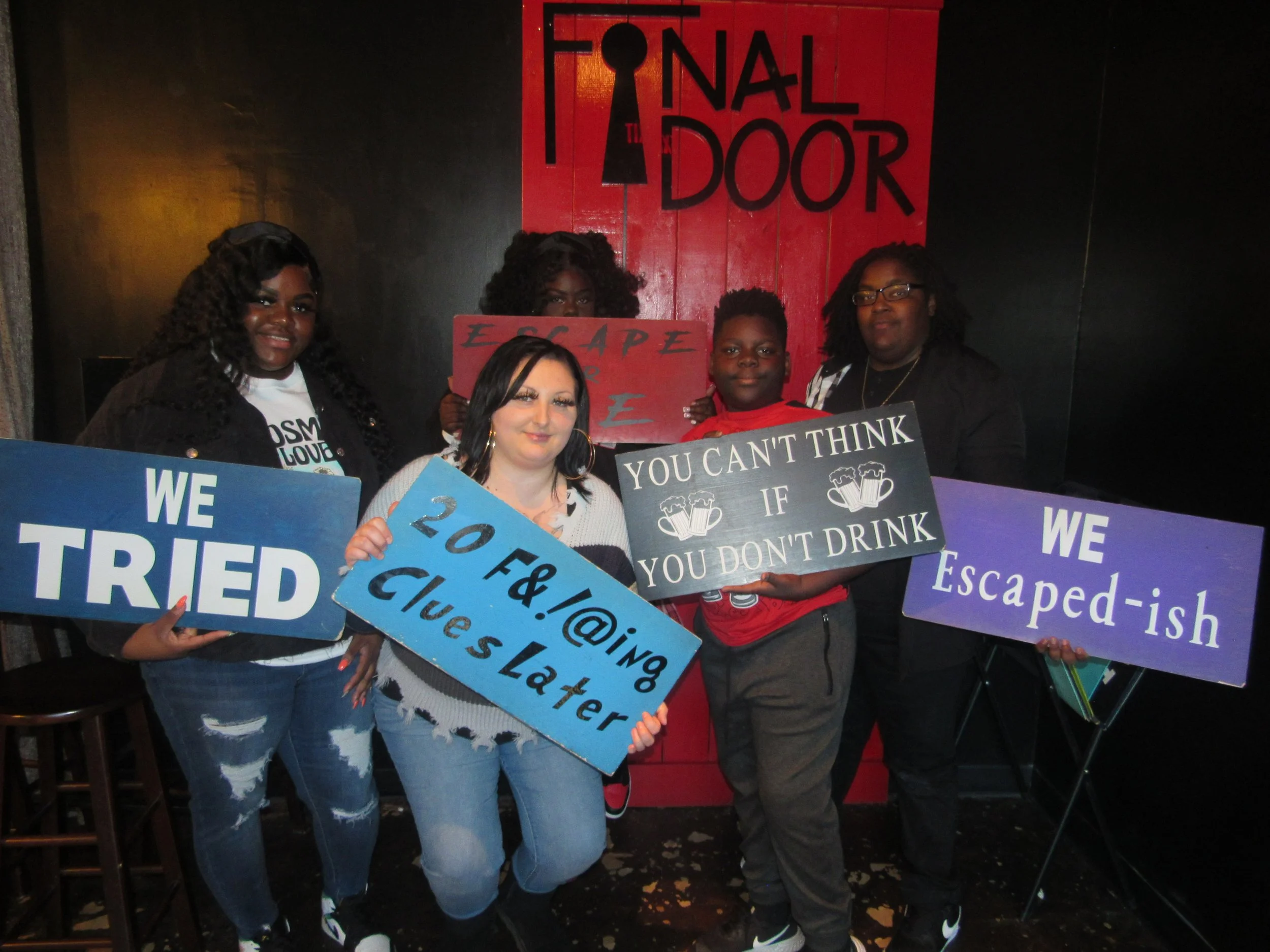 the-final-door-escape-room-columbia-sc-team-photos-11-13-22  (5).JPG
