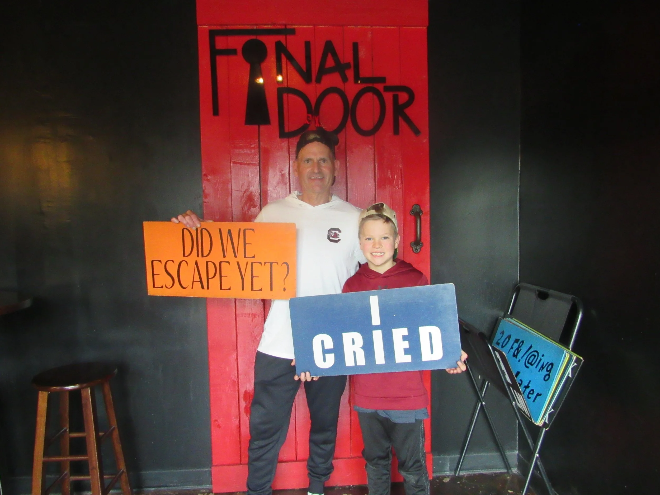 the-final-door-escape-room-columbia-sc-team-photos-11-19-22  (5).JPG