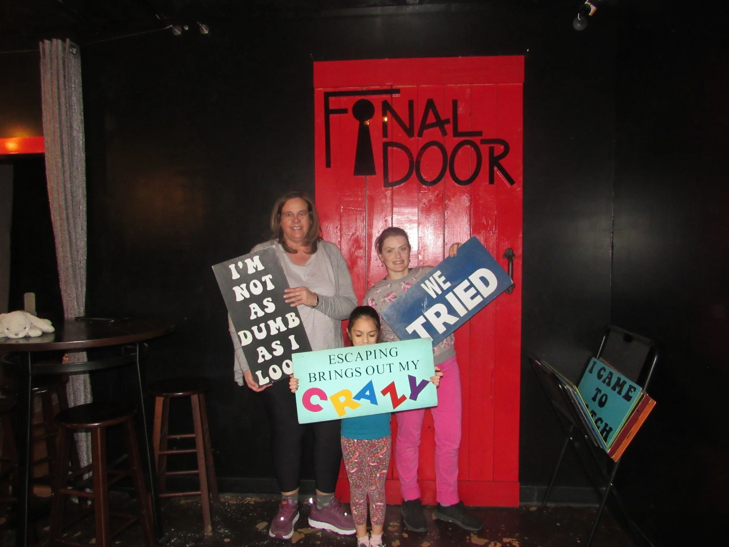 the-final-door-escape-room-columbia-sc-team-photos-11-19-22  (10).JPG