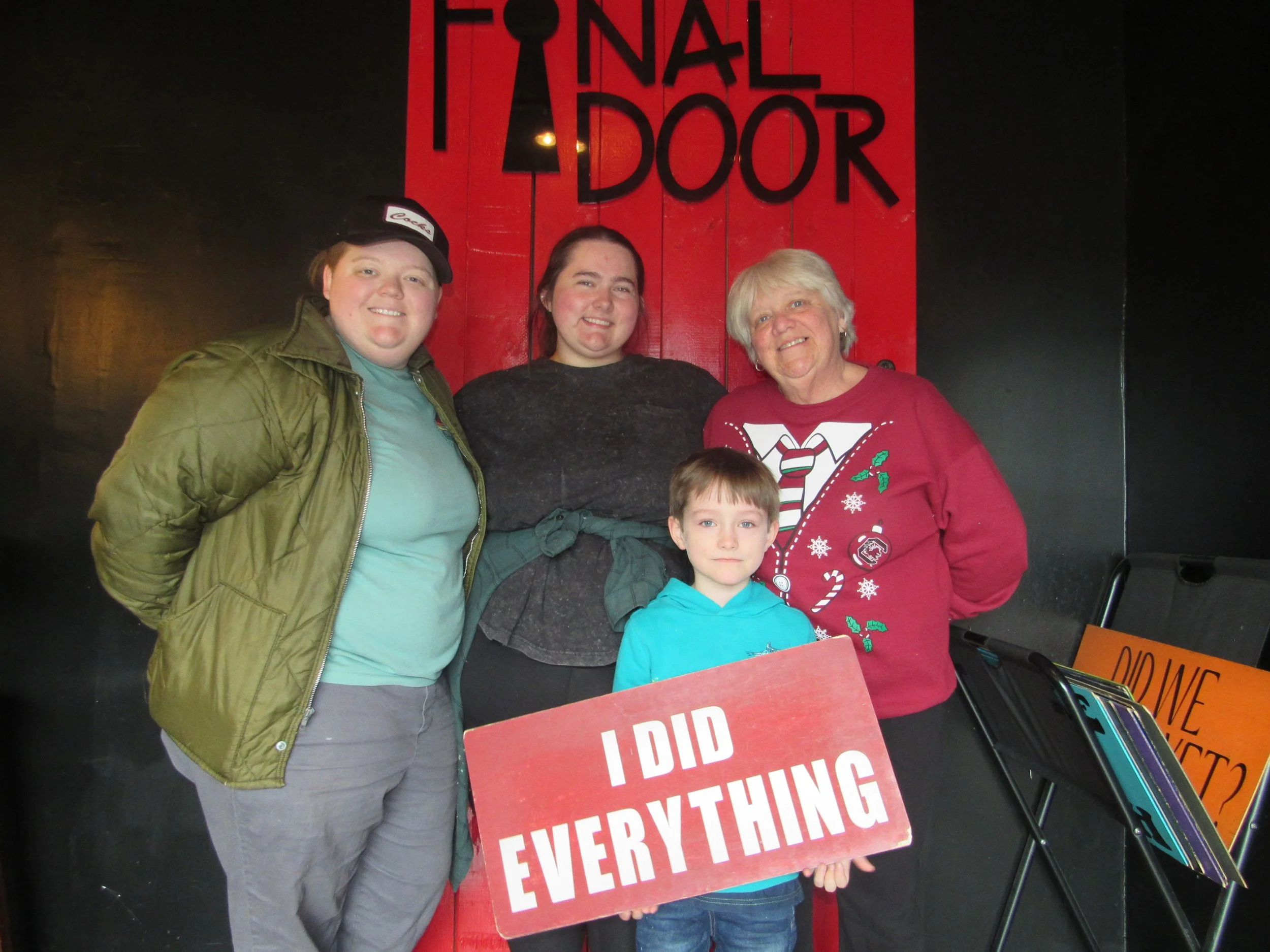 the-final-door-escape-room-columbia-sc-team-photos-11-20-22  (2).JPG