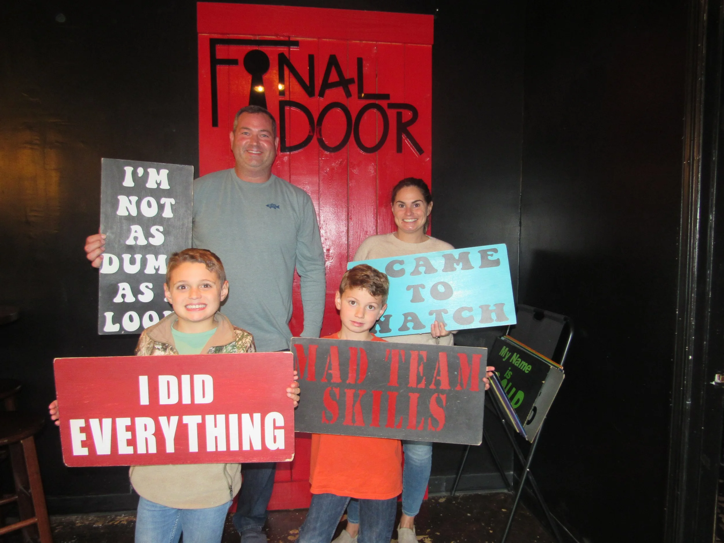 the-final-door-escape-room-columbia-sc-team-photos-11-20-22  (4).JPG