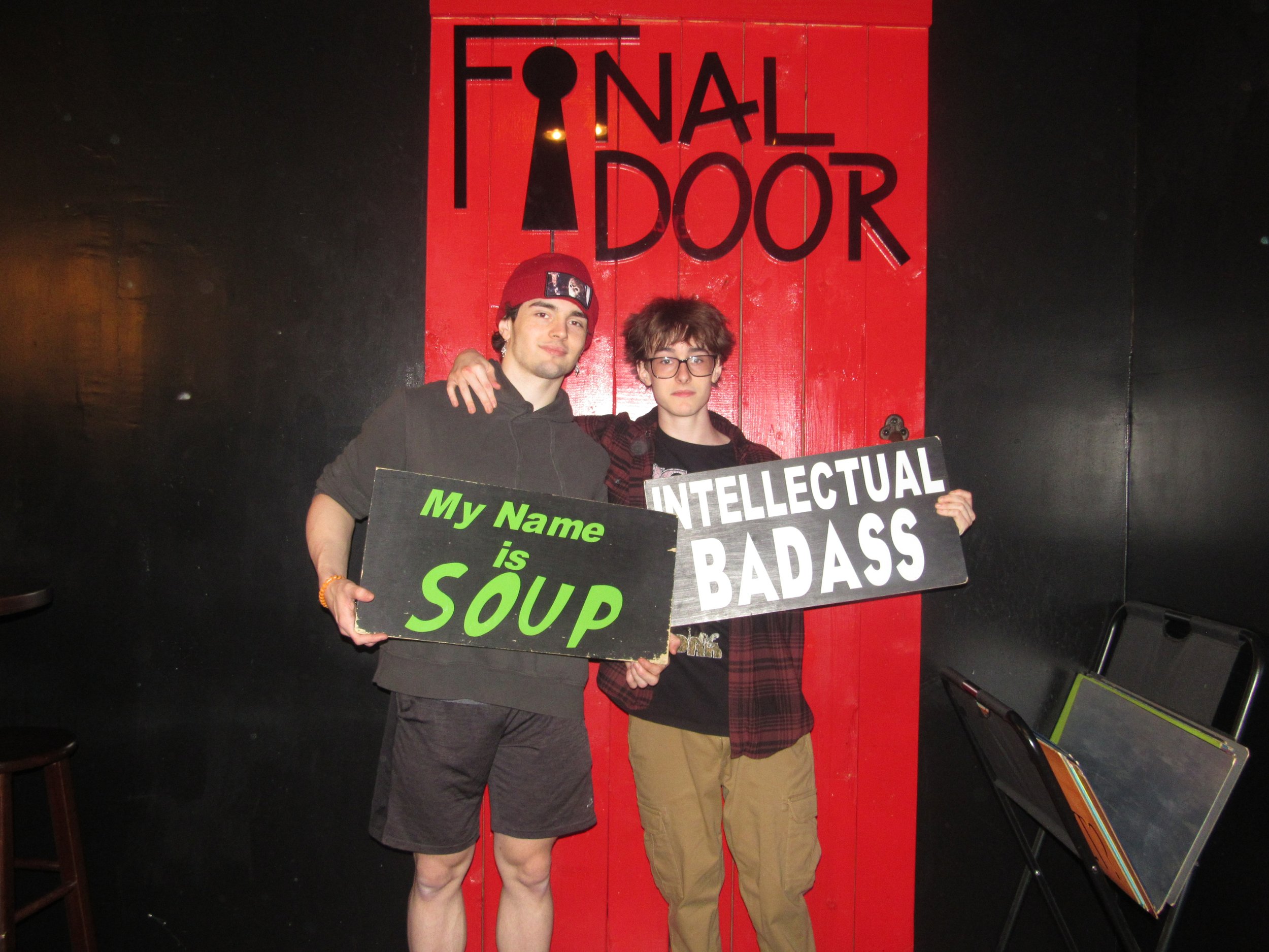 the-final-door-escape-room-columbia-sc-team-photos-11-23-22 (3).JPG