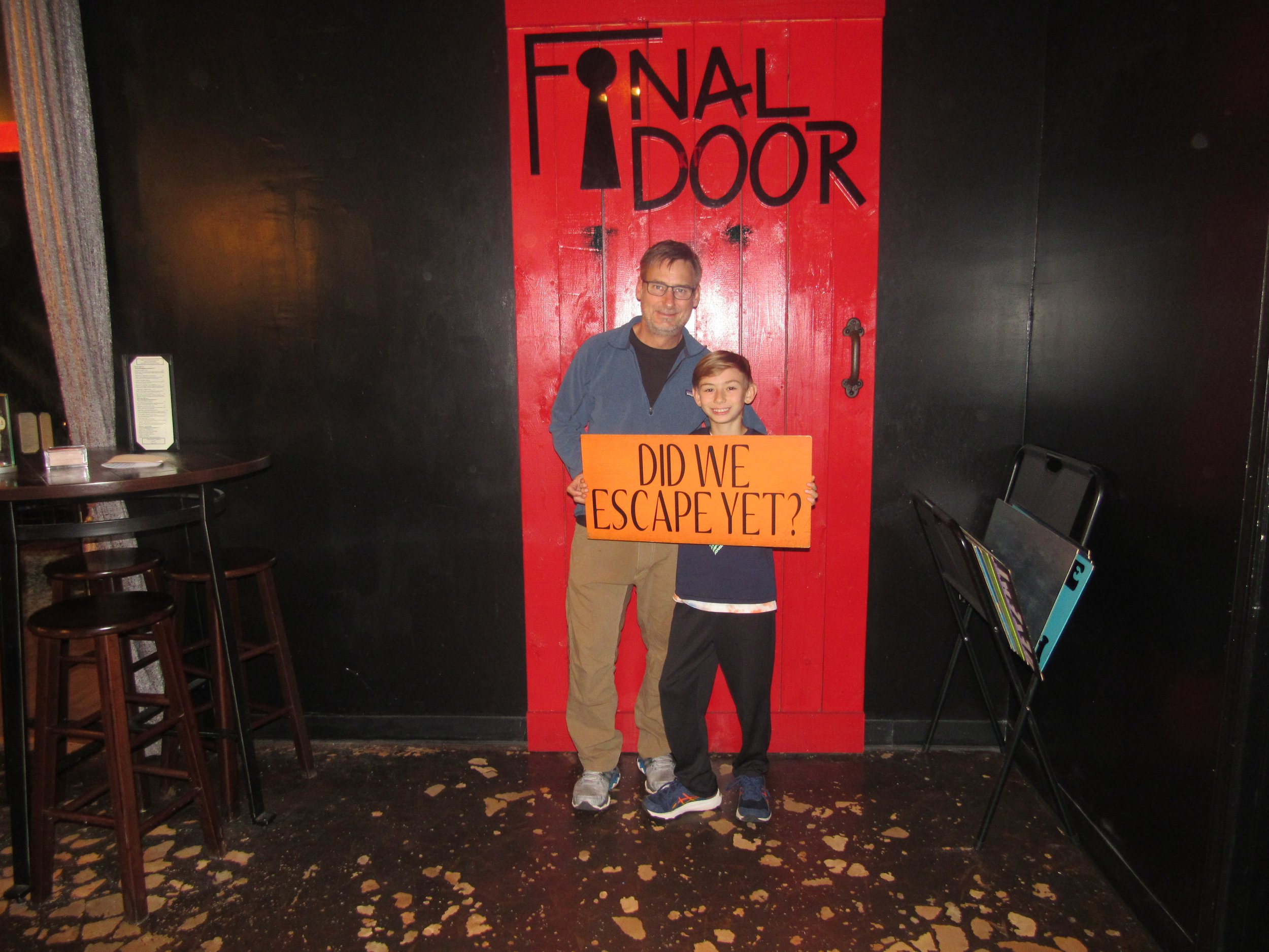 the-final-door-escape-room-columbia-sc-team-photos-12-03-22 (9).JPG