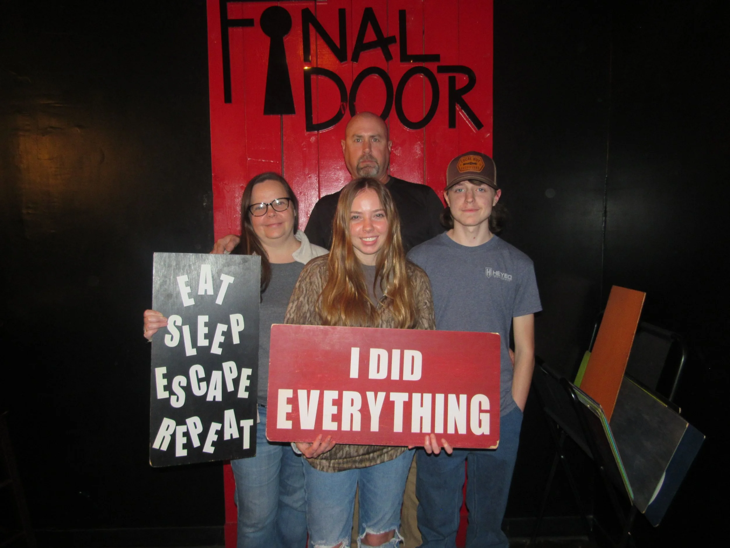 the-final-door-escape-room-columbia-sc-team-photos-12-03-22 (11).JPG