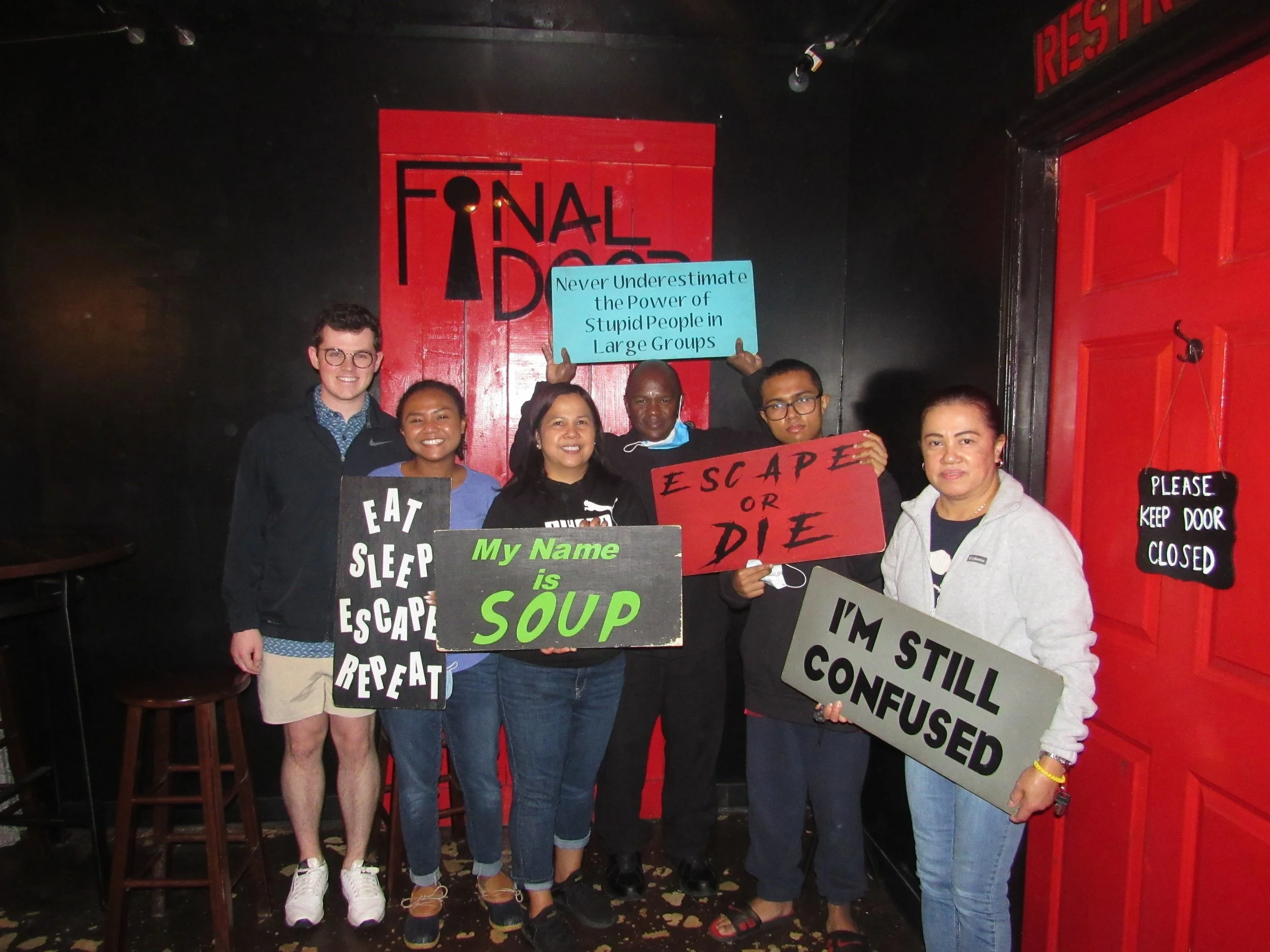 the-final-door-escape-room-columbia-sc-team-photos-12-03-22 (12).JPG