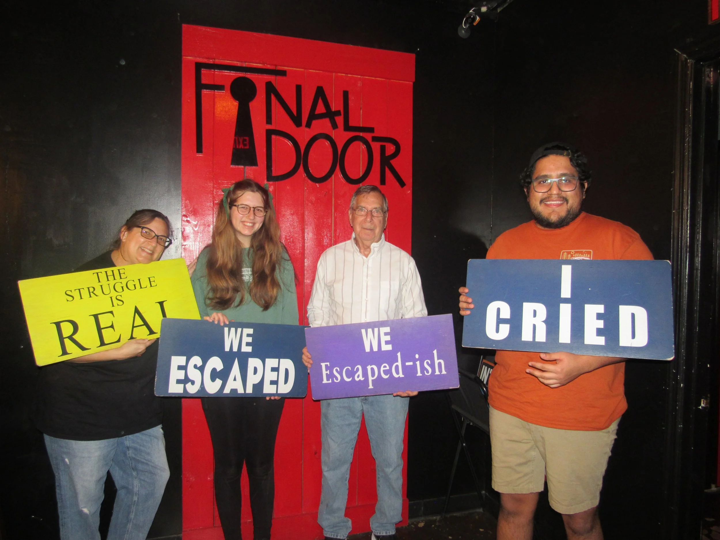 the-final-door-escape-room-columbia-sc-team-photos-12-03-22 (19).JPG