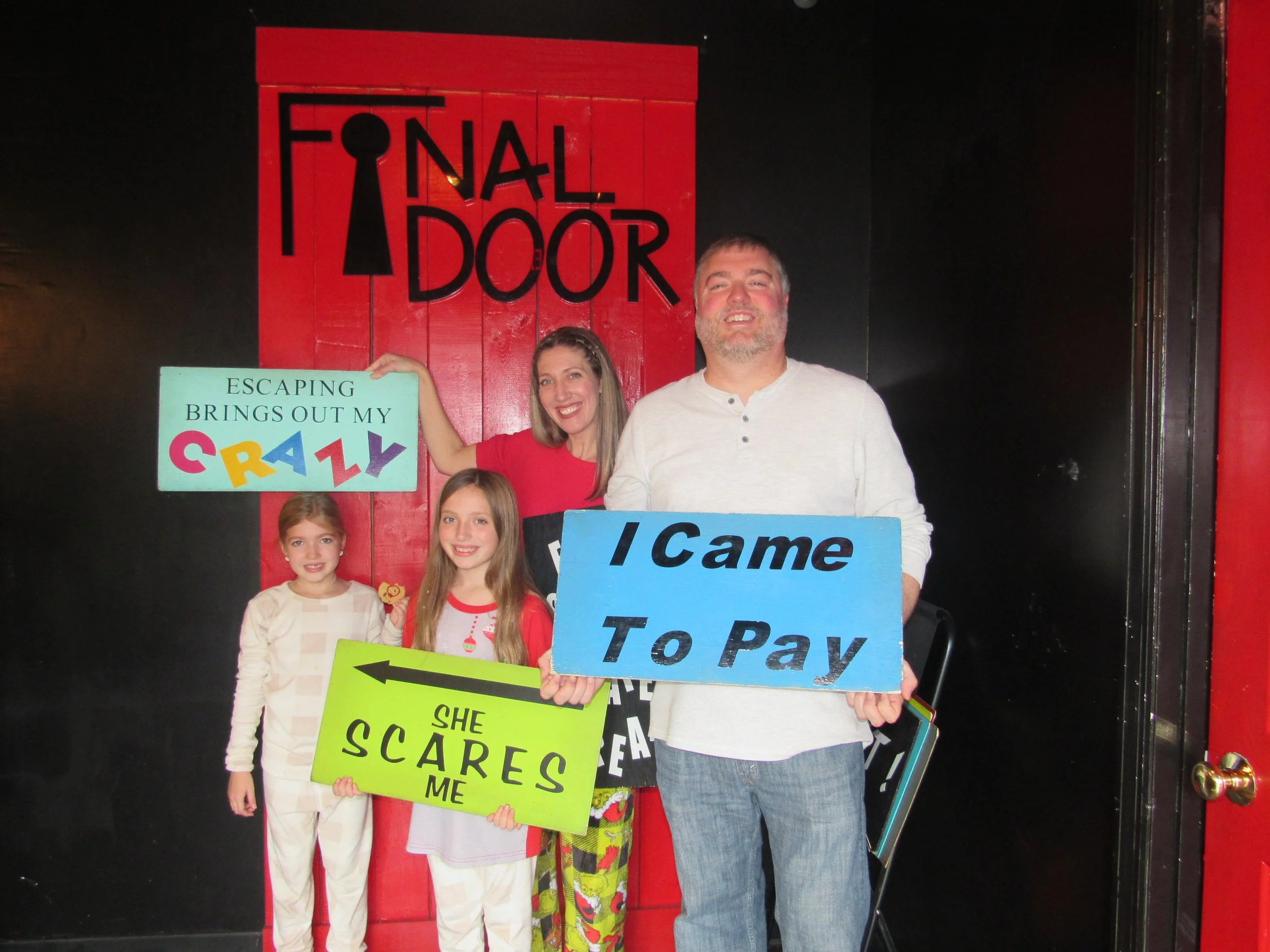 the-final-door-escape-room-columbia-sc-team-photos-12-04-22 (2).JPG