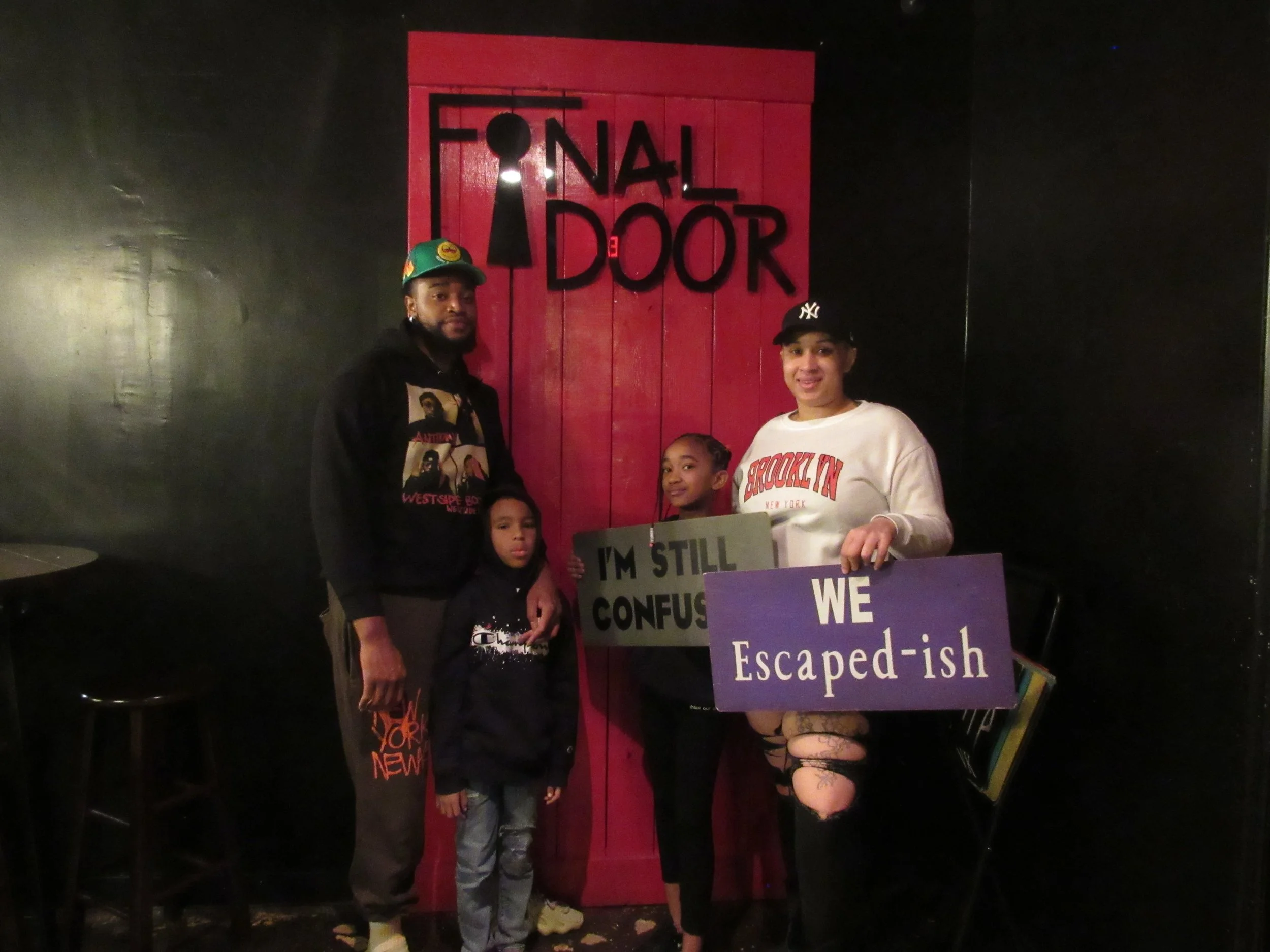 the-final-door-escape-room-columbia-sc-team-photos-12-04-22 (10).JPG