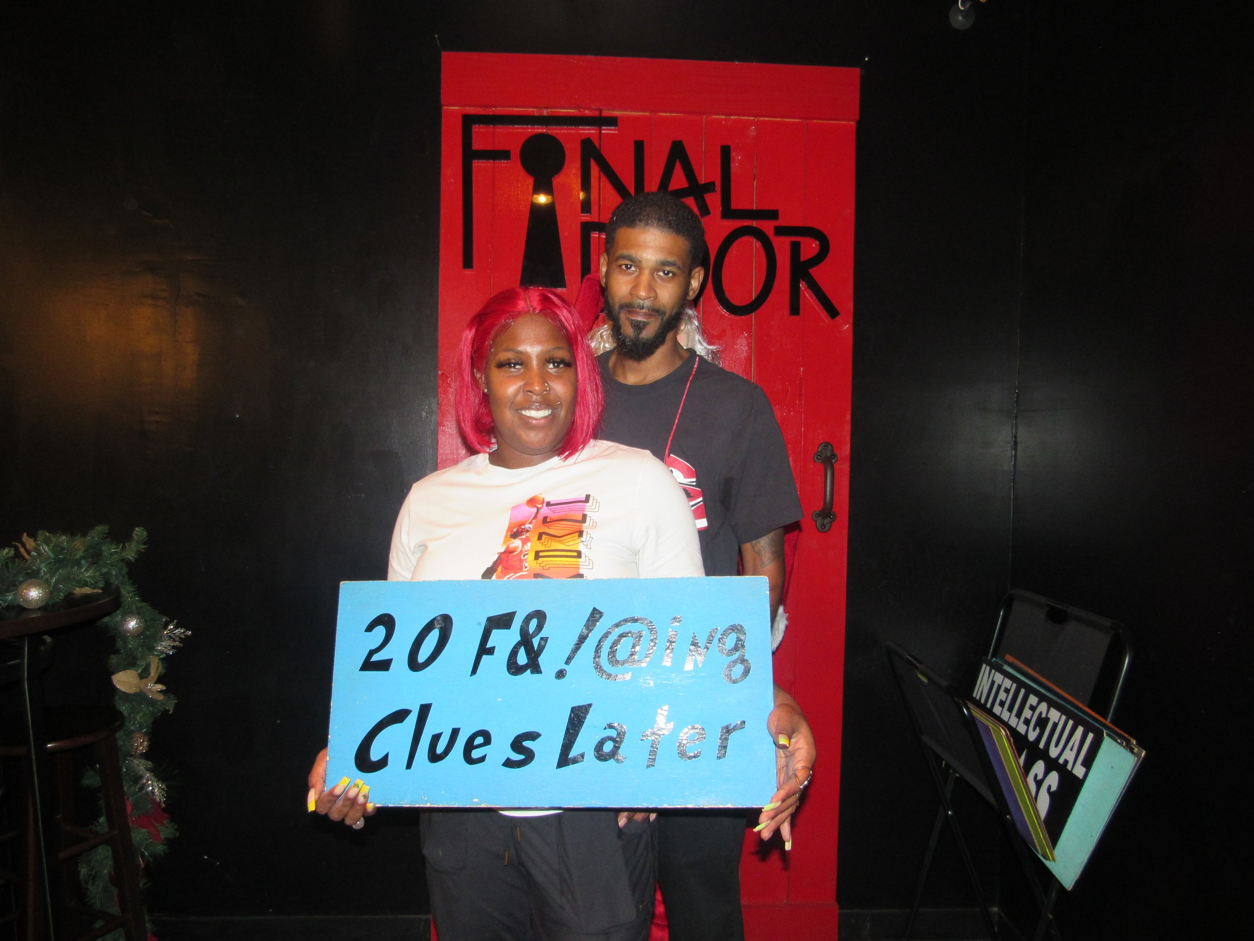 the-final-door-escape-room-columbia-sc-team-photos-12-08-22 (3).JPG