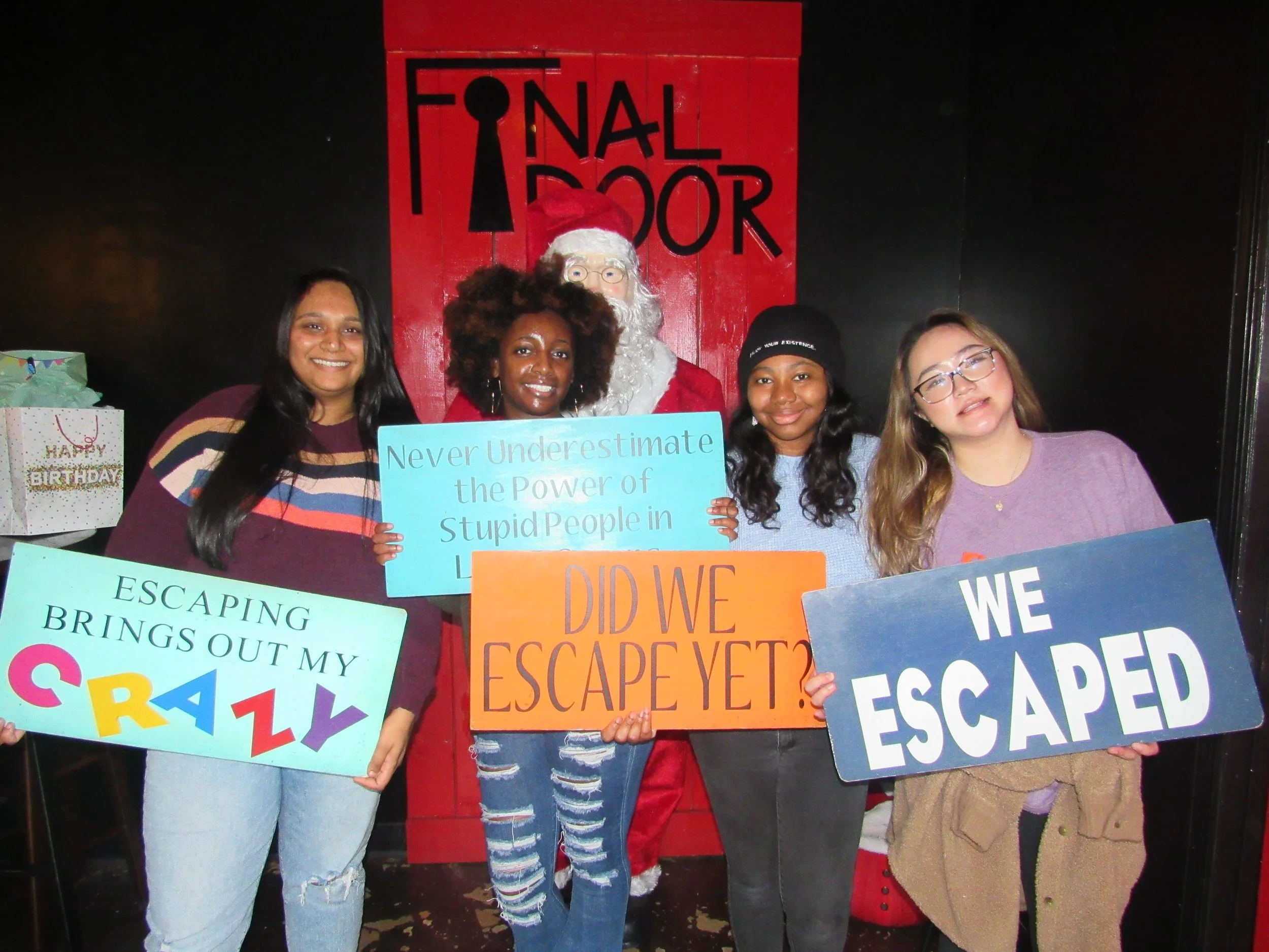 the-final-door-escape-room-columbia-sc-team-photos-12-10-22 (6).JPG