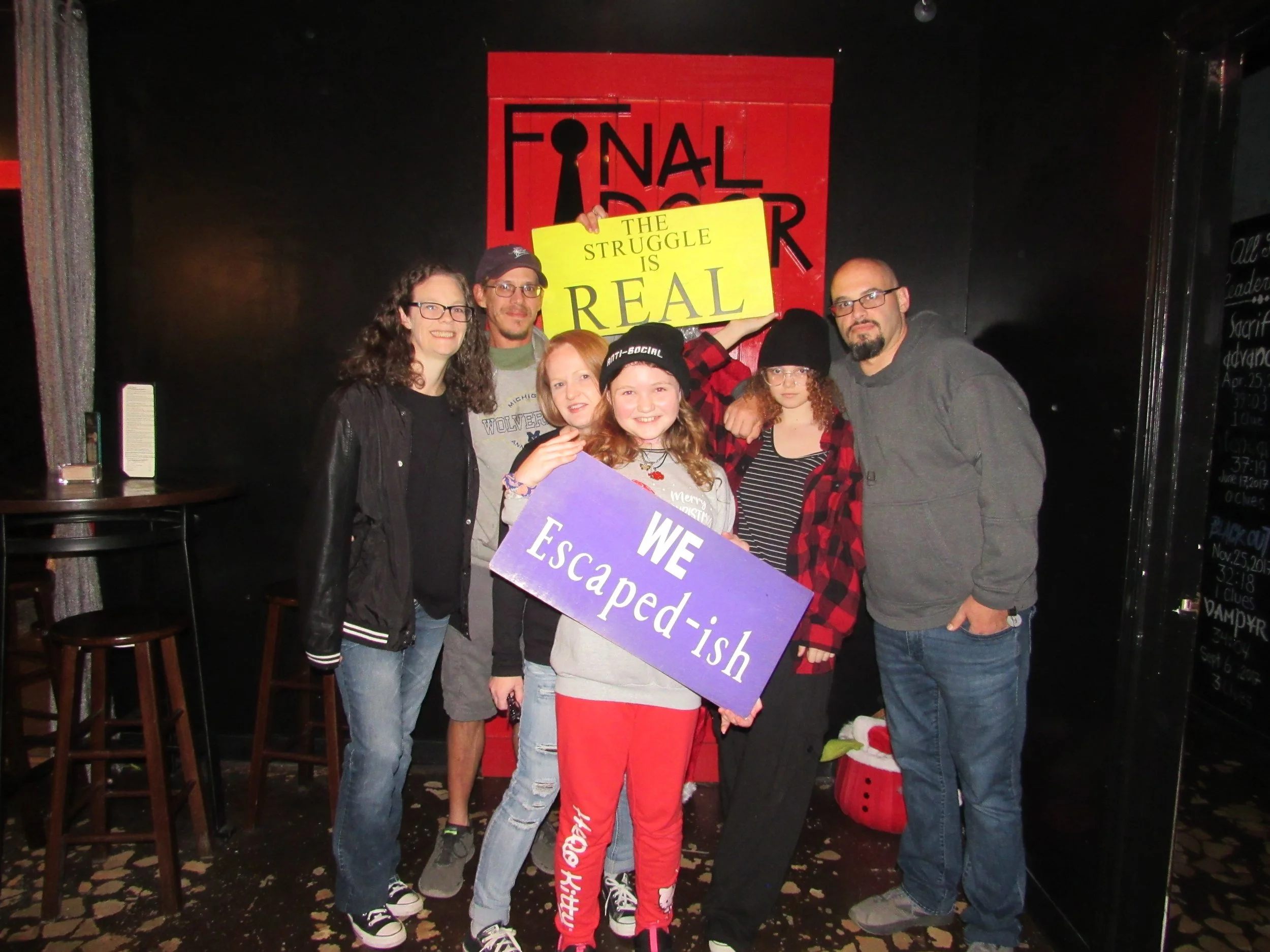 the-final-door-escape-room-columbia-sc-team-photos-12-10-22 (21).JPG