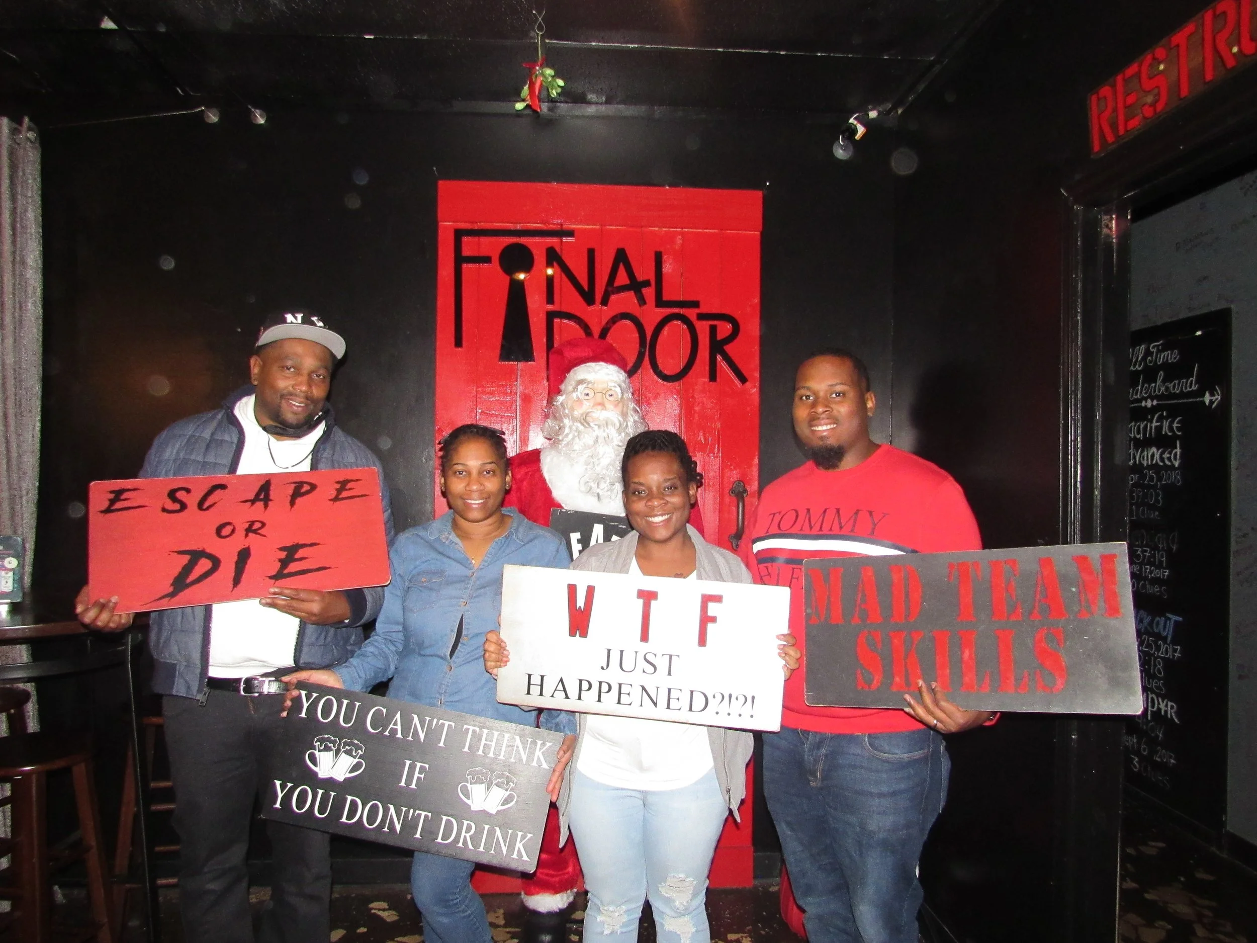 the-final-door-escape-room-columbia-sc-team-photos-12-10-22 (28).JPG