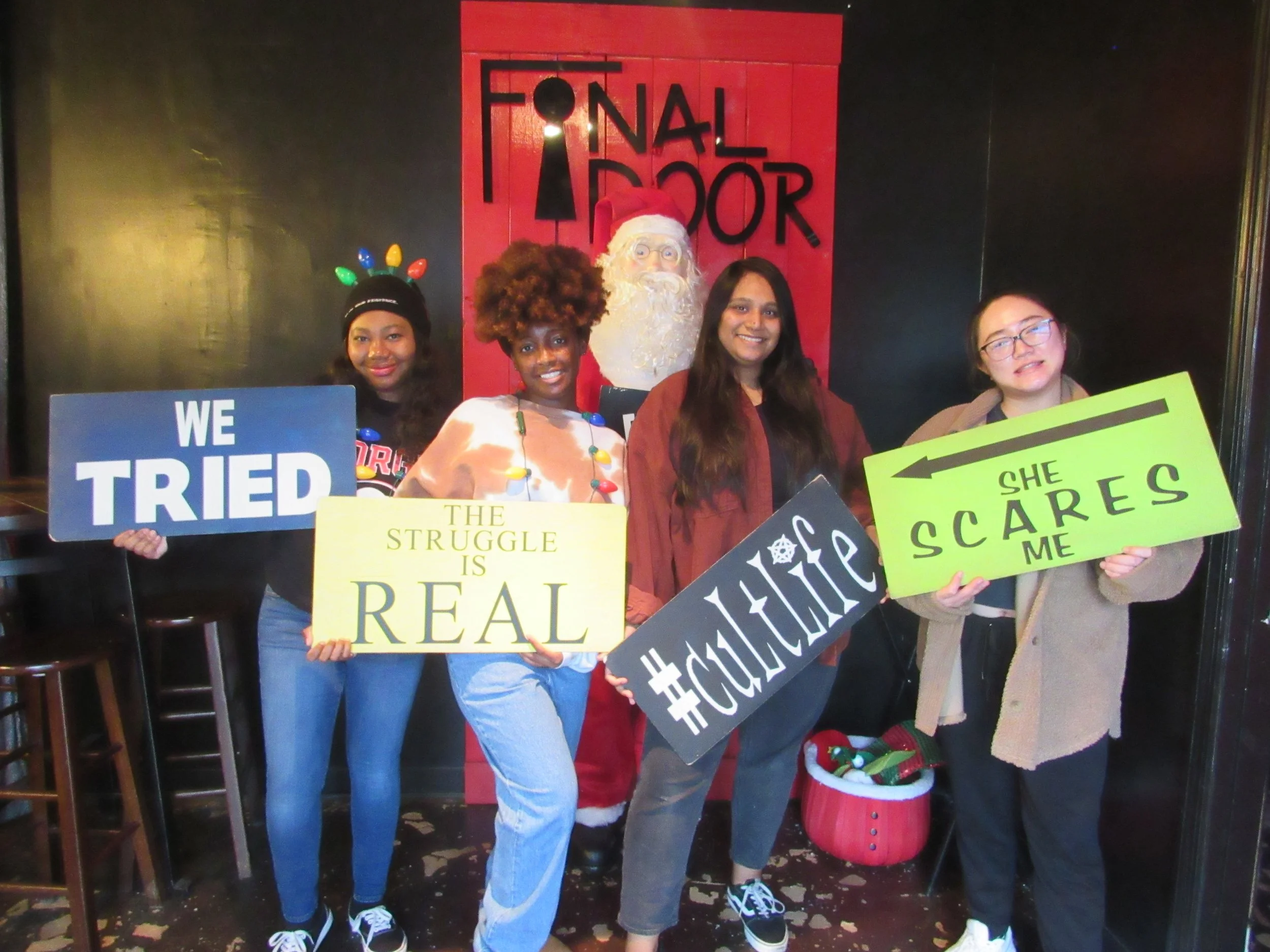 the-final-door-escape-room-columbia-sc-team-photos-12-11-22 (3).JPG