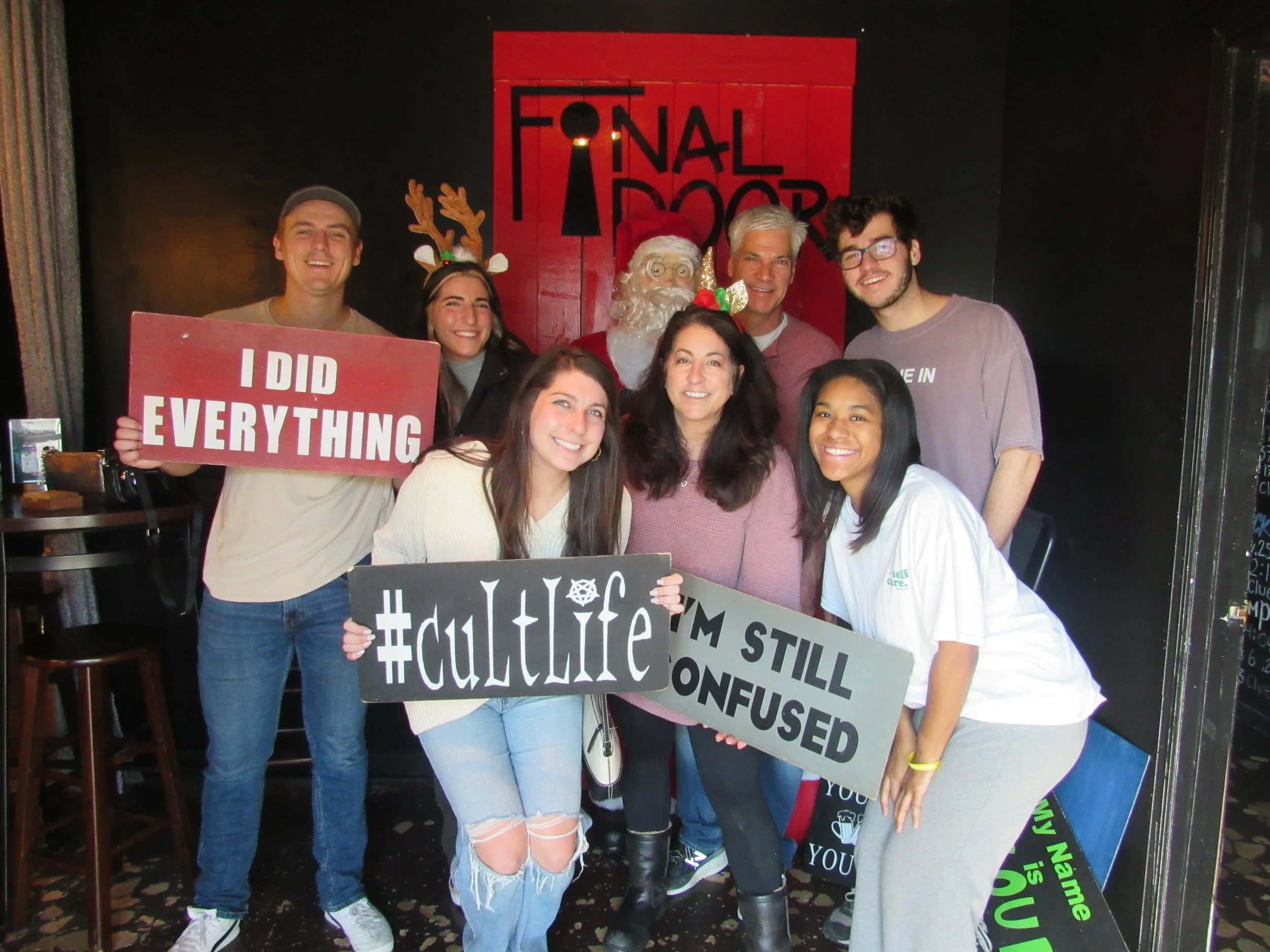 the-final-door-escape-room-columbia-sc-team-photos-12-12-22 (1).JPG