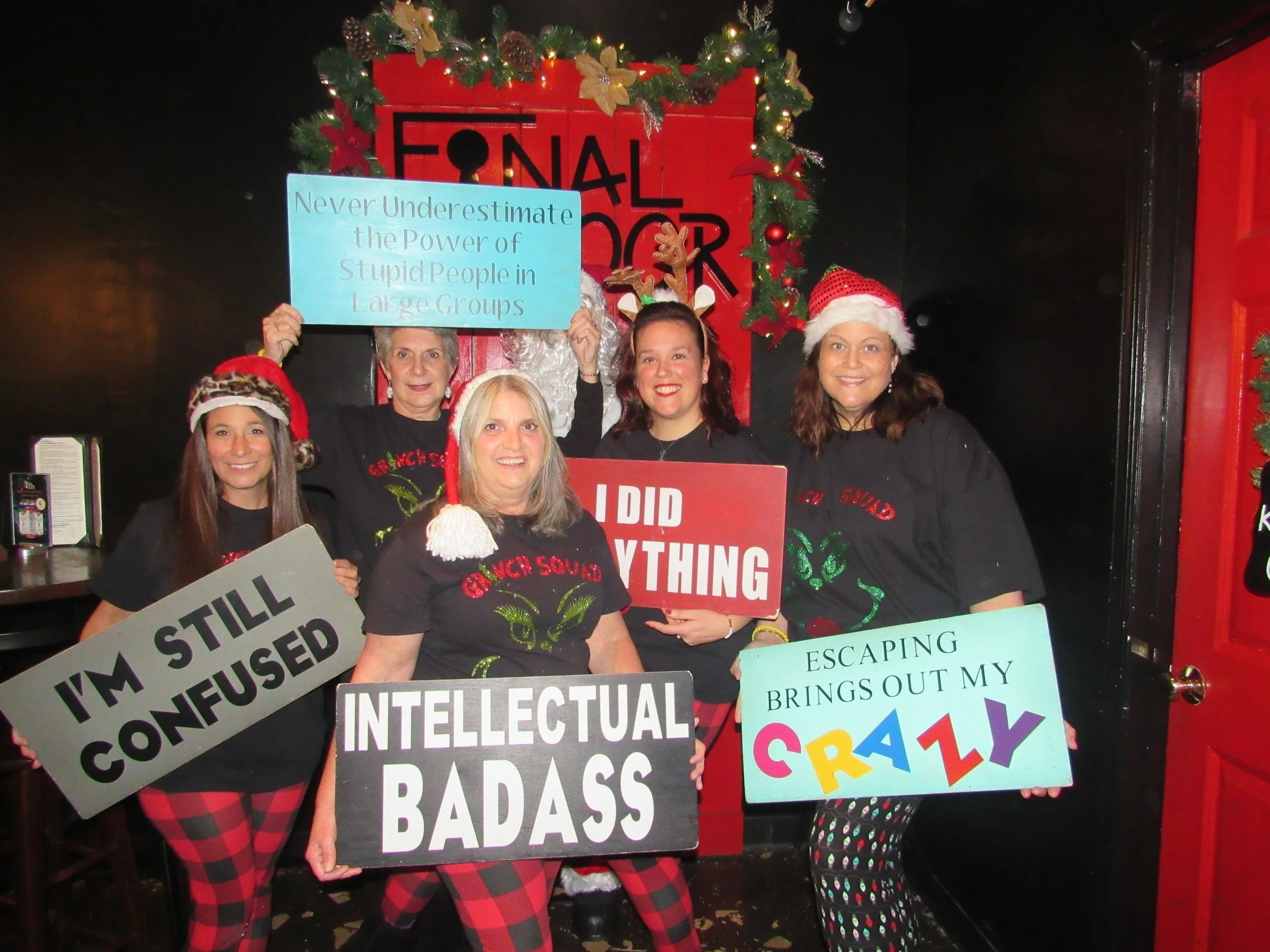 the-final-door-escape-room-columbia-sc-team-photos-12-13-22 (1).JPG