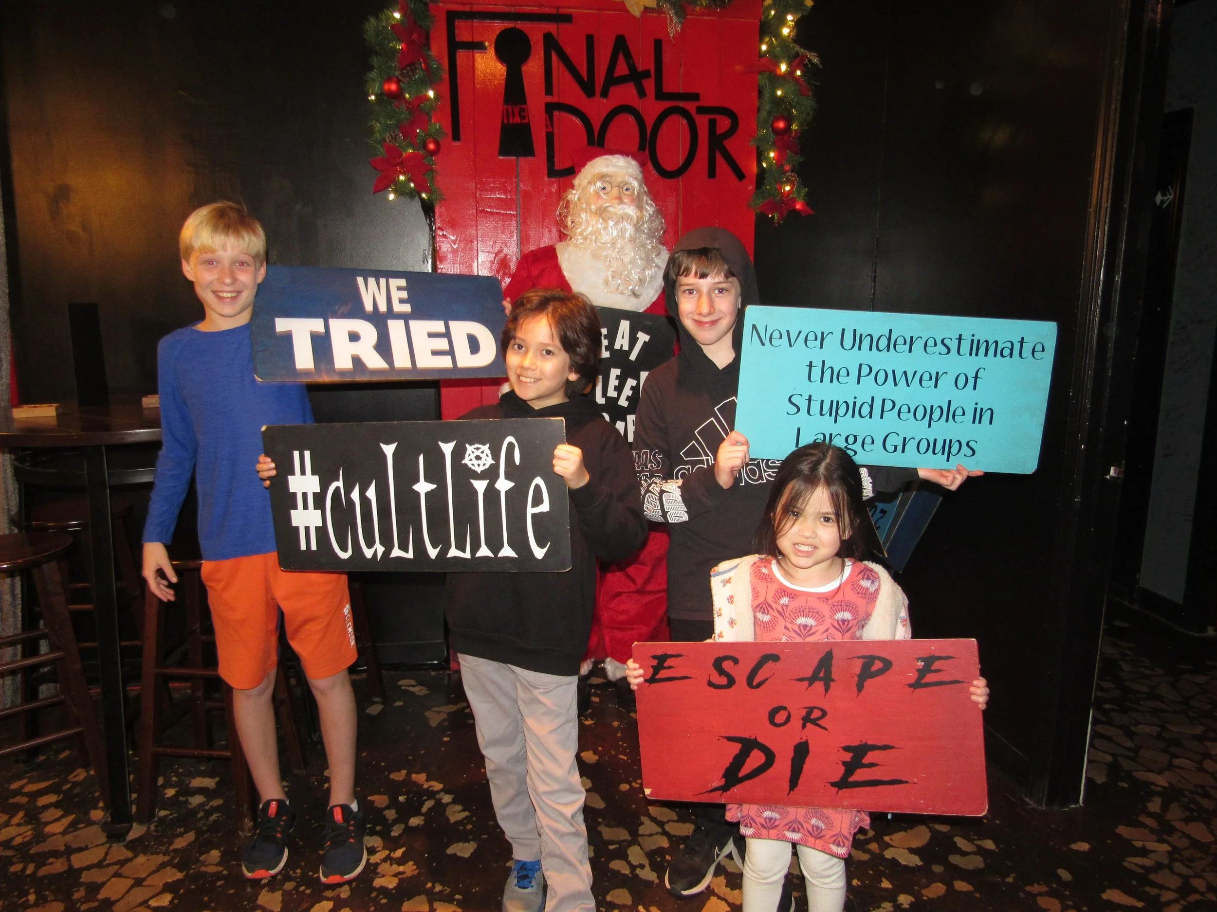 the-final-door-escape-room-columbia-sc-team-photos-12-15-22 (2).JPG
