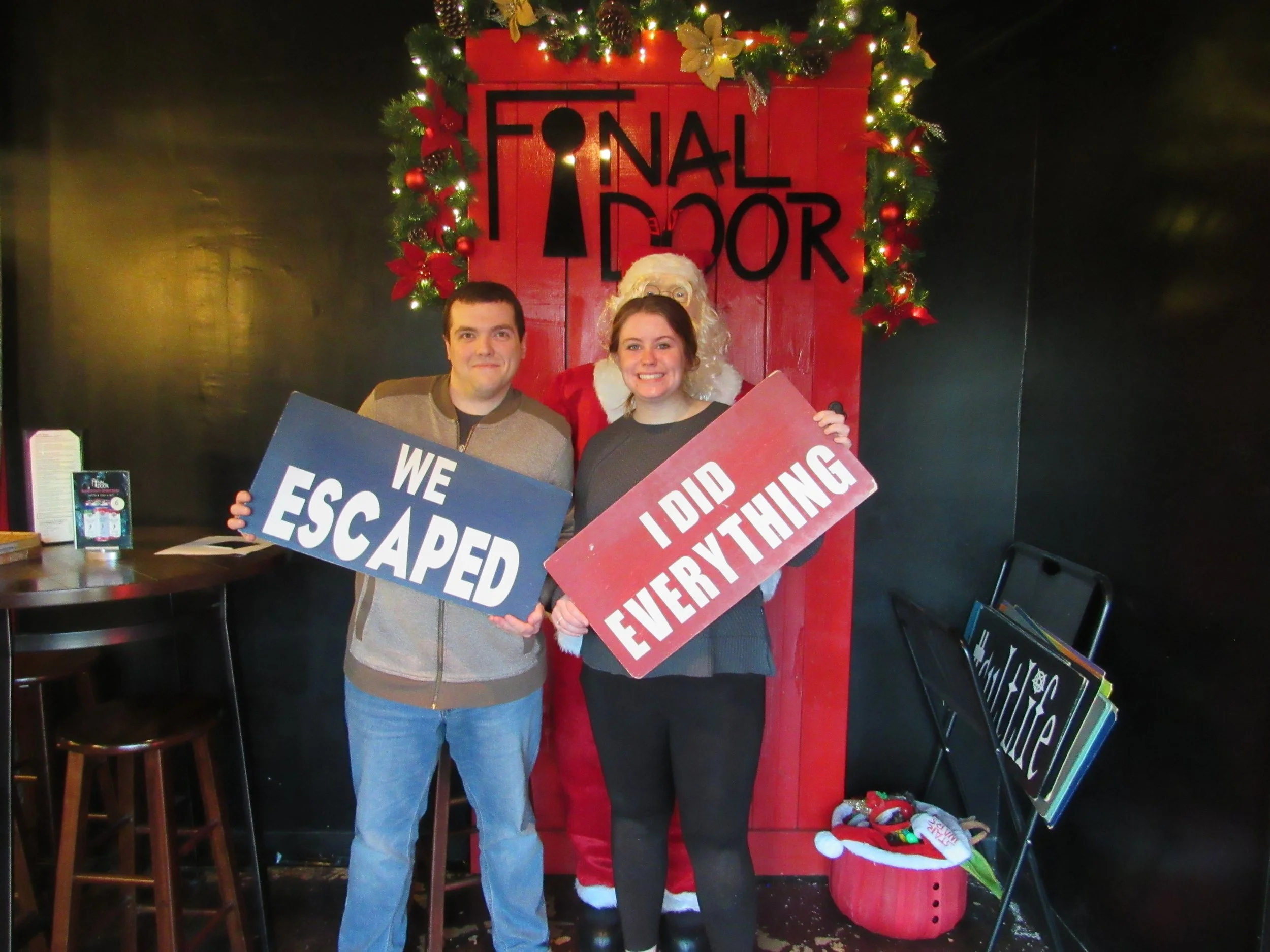 the-final-door-escape-room-columbia-sc-team-photos-12-16-22 (1).JPG