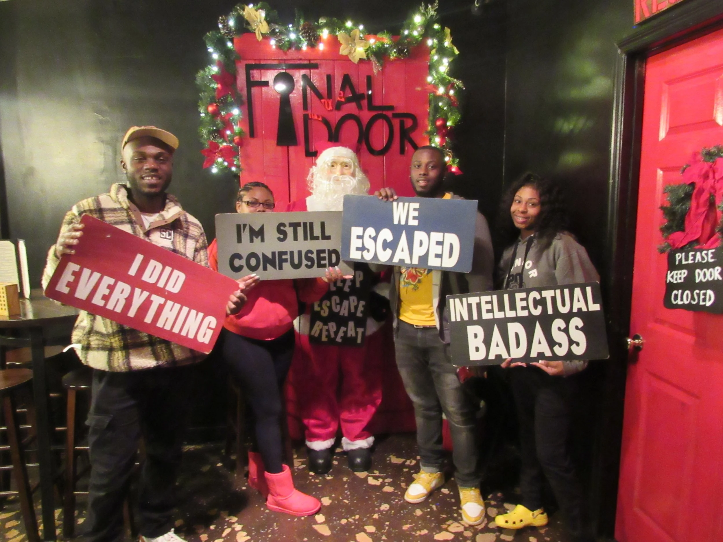 the-final-door-escape-room-columbia-sc-team-photos-12-16-22 (4).JPG