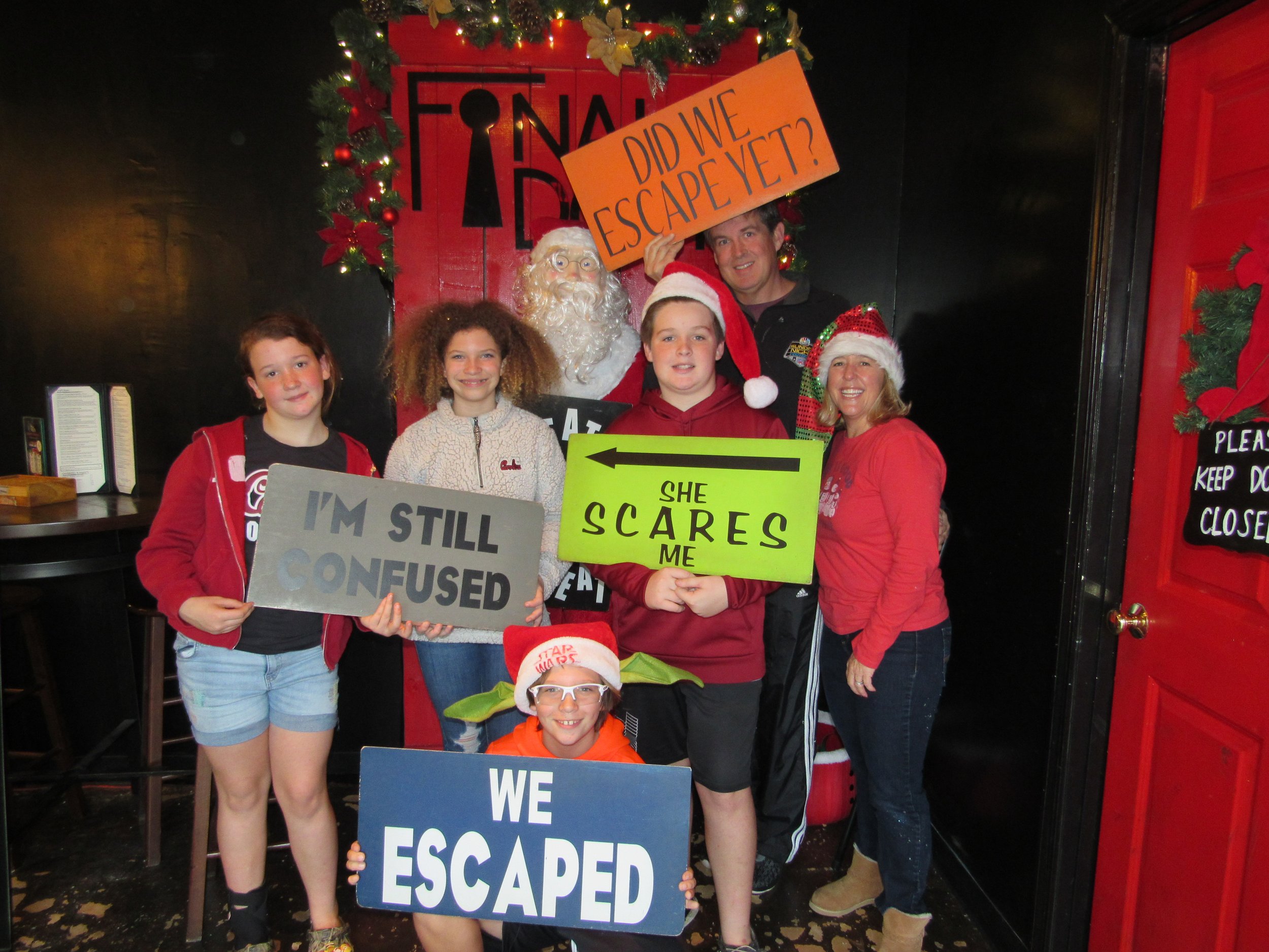 the-final-door-escape-room-columbia-sc-team-photos-12-17-22 (2).JPG