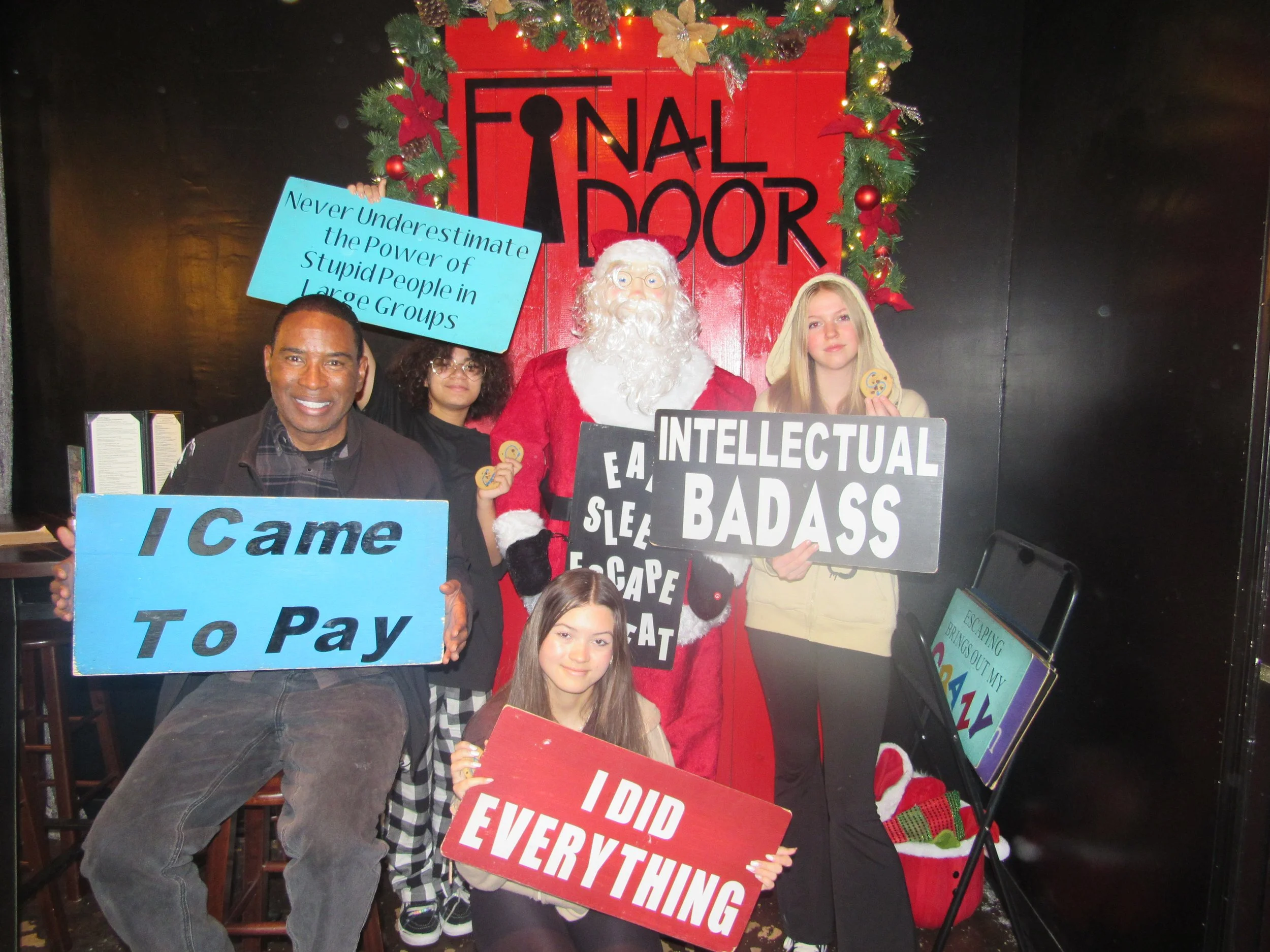 the-final-door-escape-room-columbia-sc-team-photos-12-17-22 (8).JPG
