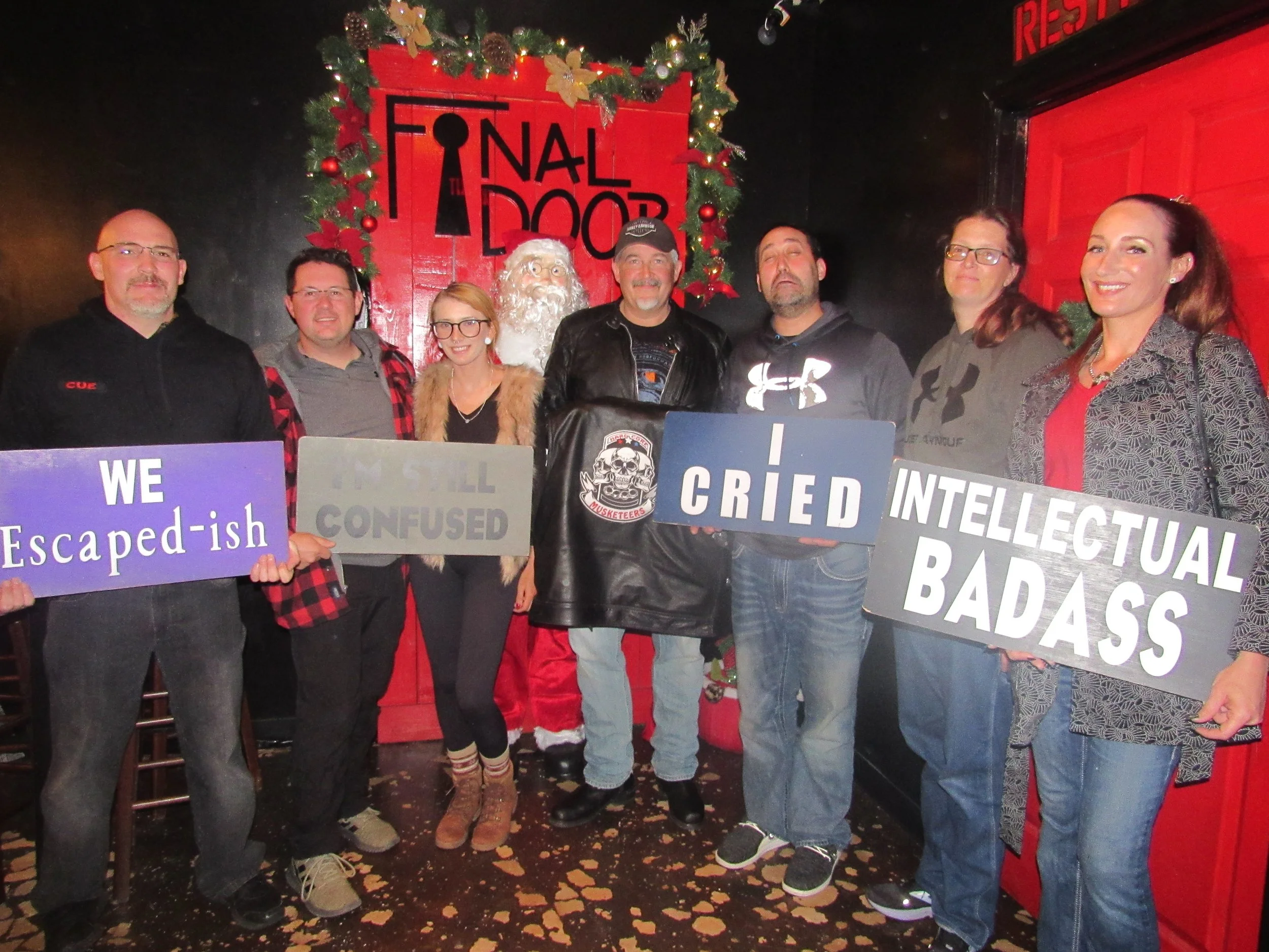 the-final-door-escape-room-columbia-sc-team-photos-12-17-22 (10).JPG